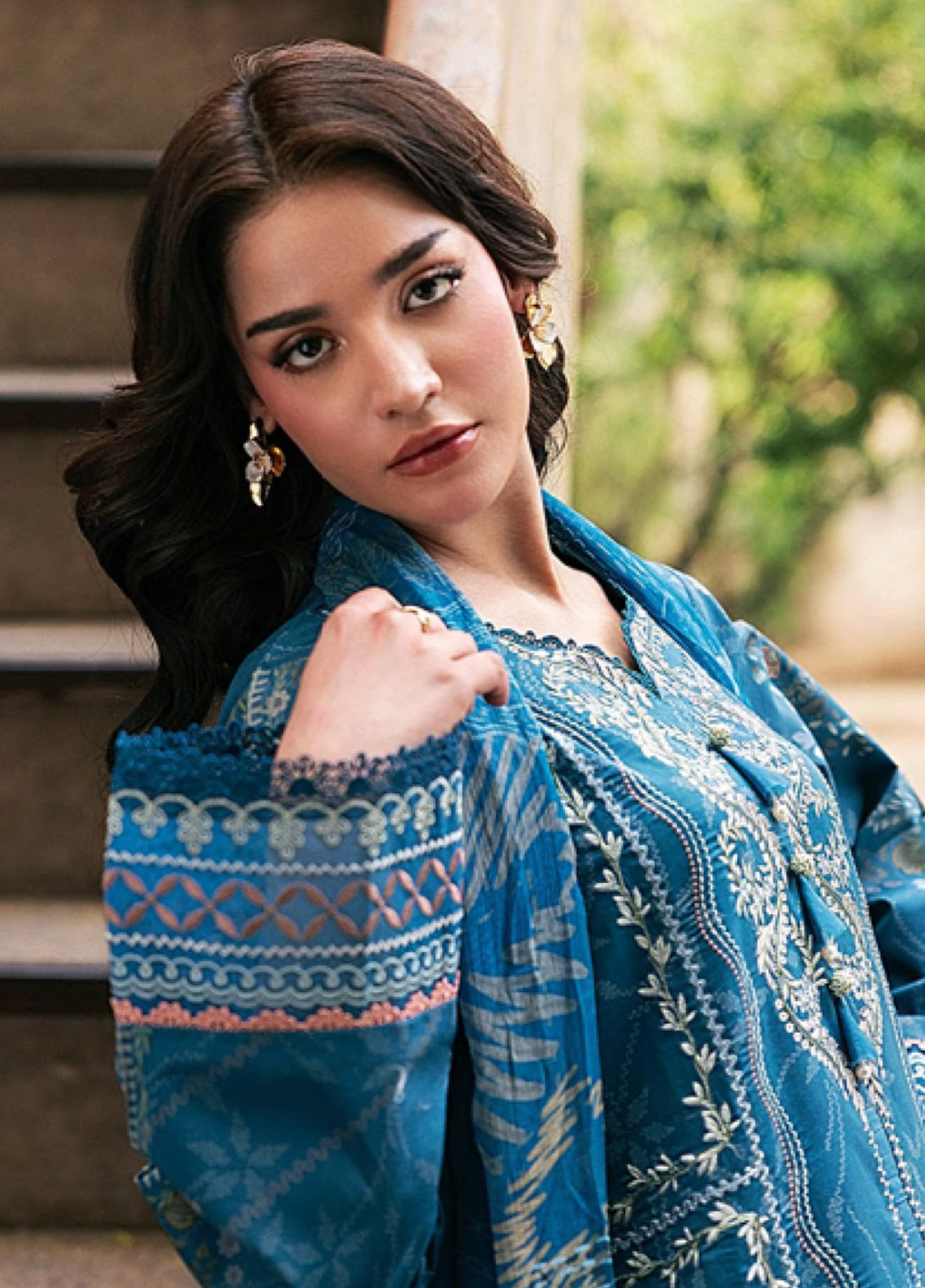 Zync By Florent Luxury Embroidered Lawn 3 Piece Unstitched Suit FL26ZEO D-FZF-1B Zync By Florent Luxury Embroidered Lawn 3 Piece Unstitched Suit FL26ZEO D-FZF-1B