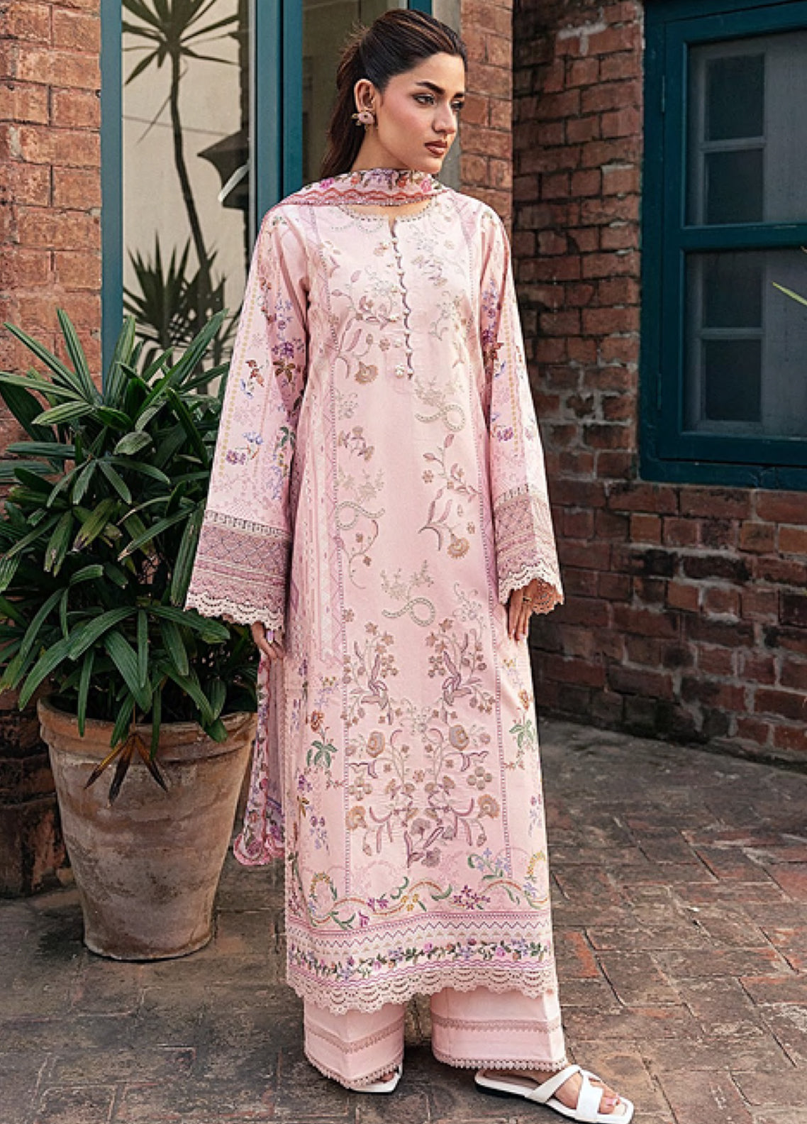 Zync By Florent Luxury Embroidered Lawn 3 Piece Unstitched Suit FL26ZEO D-FZF-2A Zync By Florent Luxury Embroidered Lawn 3 Piece Unstitched Suit FL26ZEO D-FZF-2A