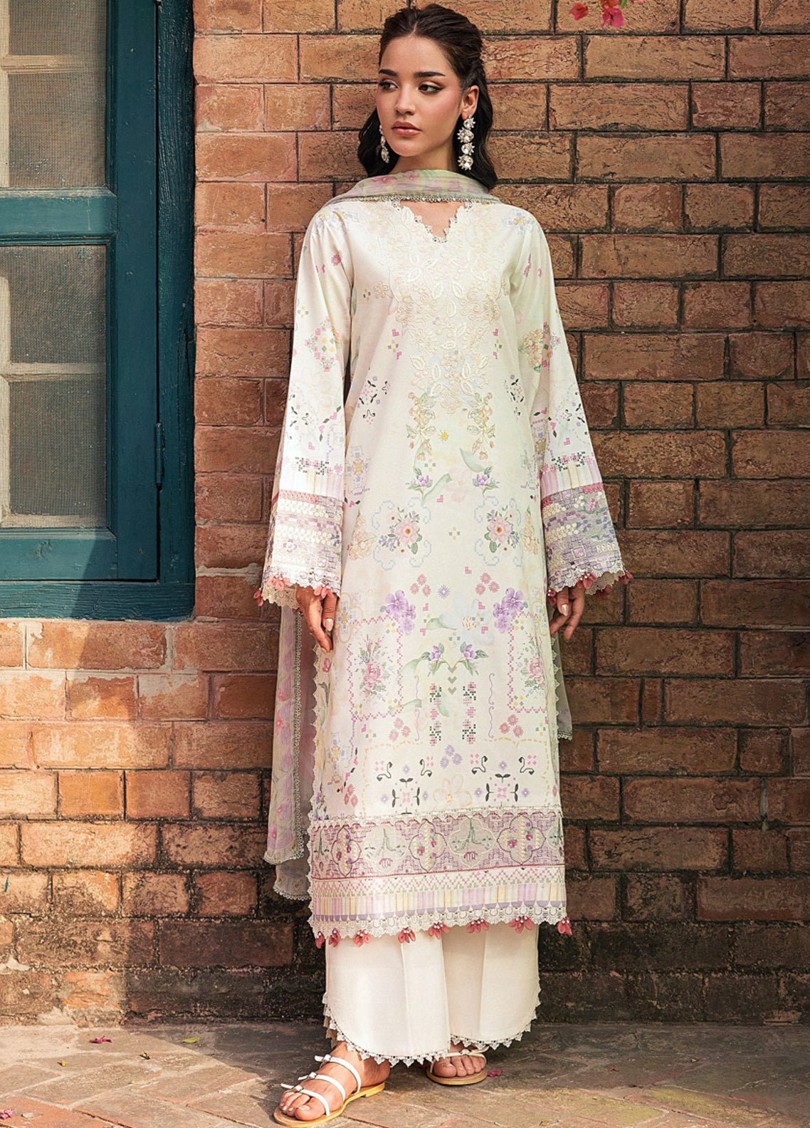 Zync By Florent Luxury Embroidered Lawn 3 Piece Unstitched Suit FL26ZEO D-FZF-5A Zync By Florent Luxury Embroidered Lawn 3 Piece Unstitched Suit FL26ZEO D-FZF-5A