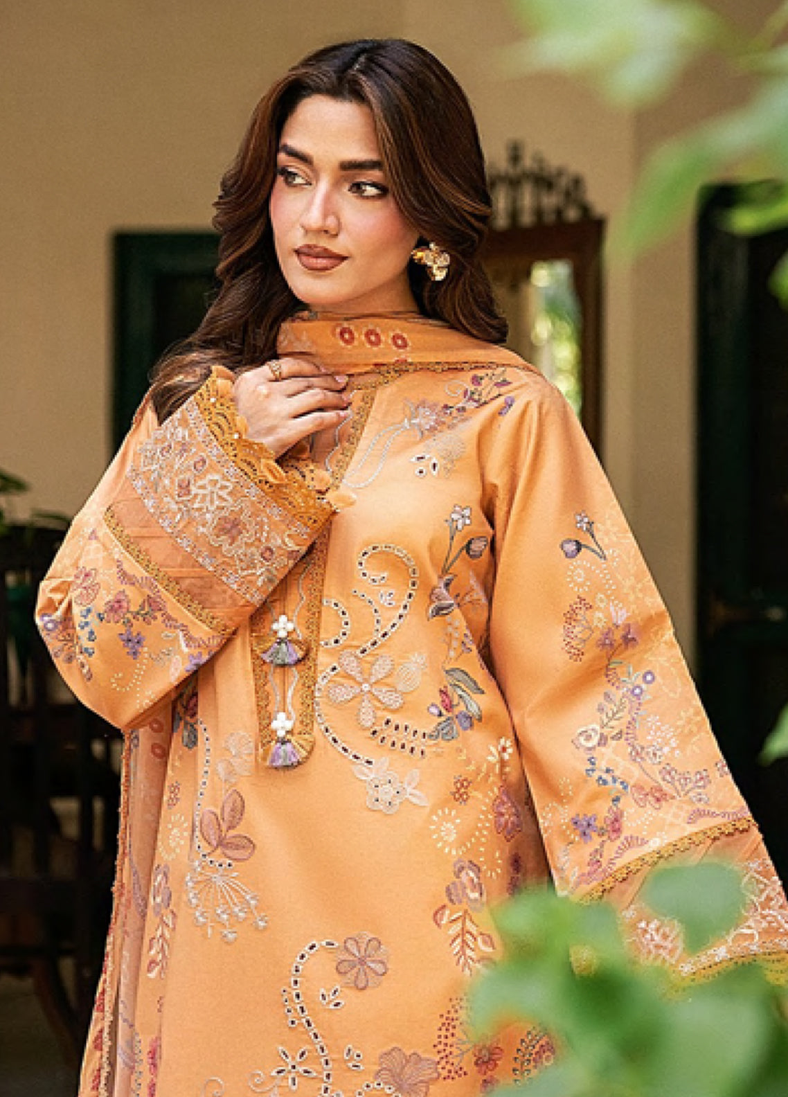 Zync By Florent Luxury Embroidered Lawn 3 Piece Unstitched Suit FL26ZEO D-FZF-6B Zync By Florent Luxury Embroidered Lawn 3 Piece Unstitched Suit FL26ZEO D-FZF-6B