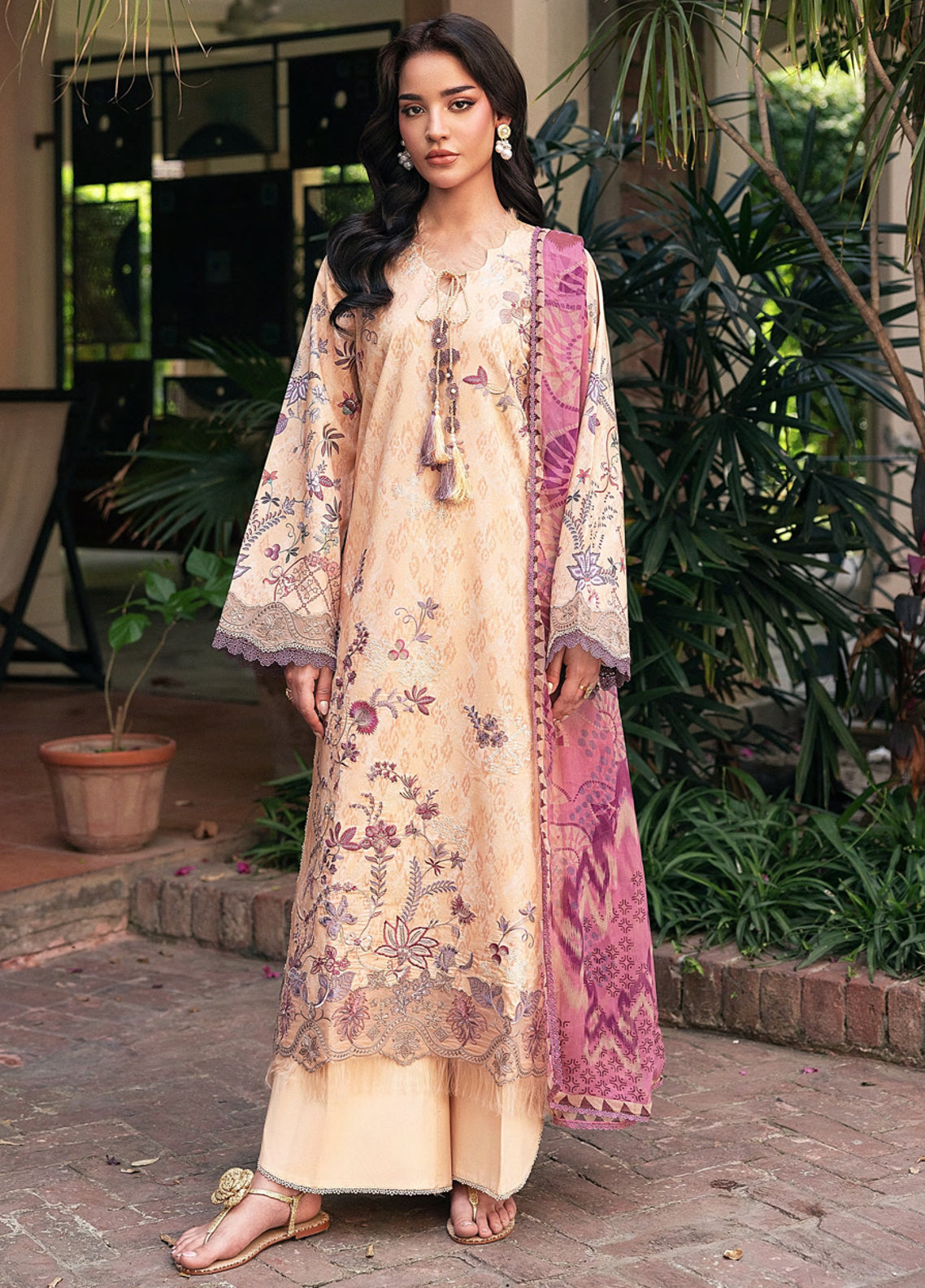 Zync By Florent Luxury Embroidered Lawn 3 Piece Unstitched Suit FL26ZEO D-FZF-8A Zync By Florent Luxury Embroidered Lawn 3 Piece Unstitched Suit FL26ZEO D-FZF-8A