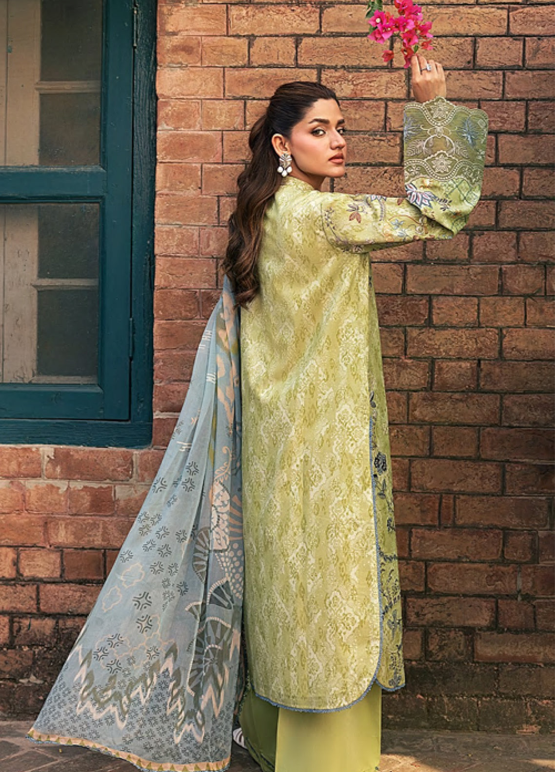 Zync By Florent Luxury Embroidered Lawn 3 Piece Unstitched Suit FL26ZEO D-FZF-8B Zync By Florent Luxury Embroidered Lawn 3 Piece Unstitched Suit FL26ZEO D-FZF-8B