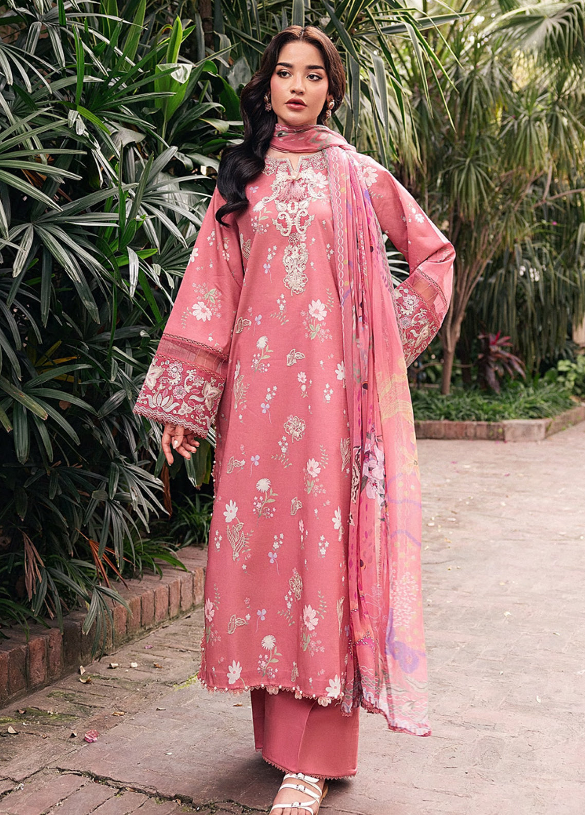 Zync By Florent Luxury Embroidered Lawn 3 Piece Unstitched Suit FL26ZEO D-FZF-9A Zync By Florent Luxury Embroidered Lawn 3 Piece Unstitched Suit FL26ZEO D-FZF-9A