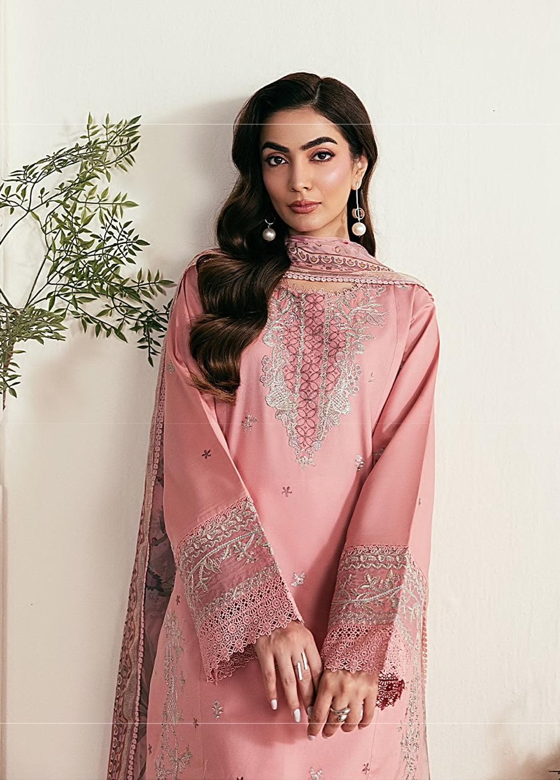 Zync By Florent Luxury Embroidered Lawn 3 Piece Unstitched Suit FL26ZLLV2 D-FZL-1A Zync By Florent Luxury Embroidered Lawn 3 Piece Unstitched Suit FL26ZLLV2 D-FZL-1A