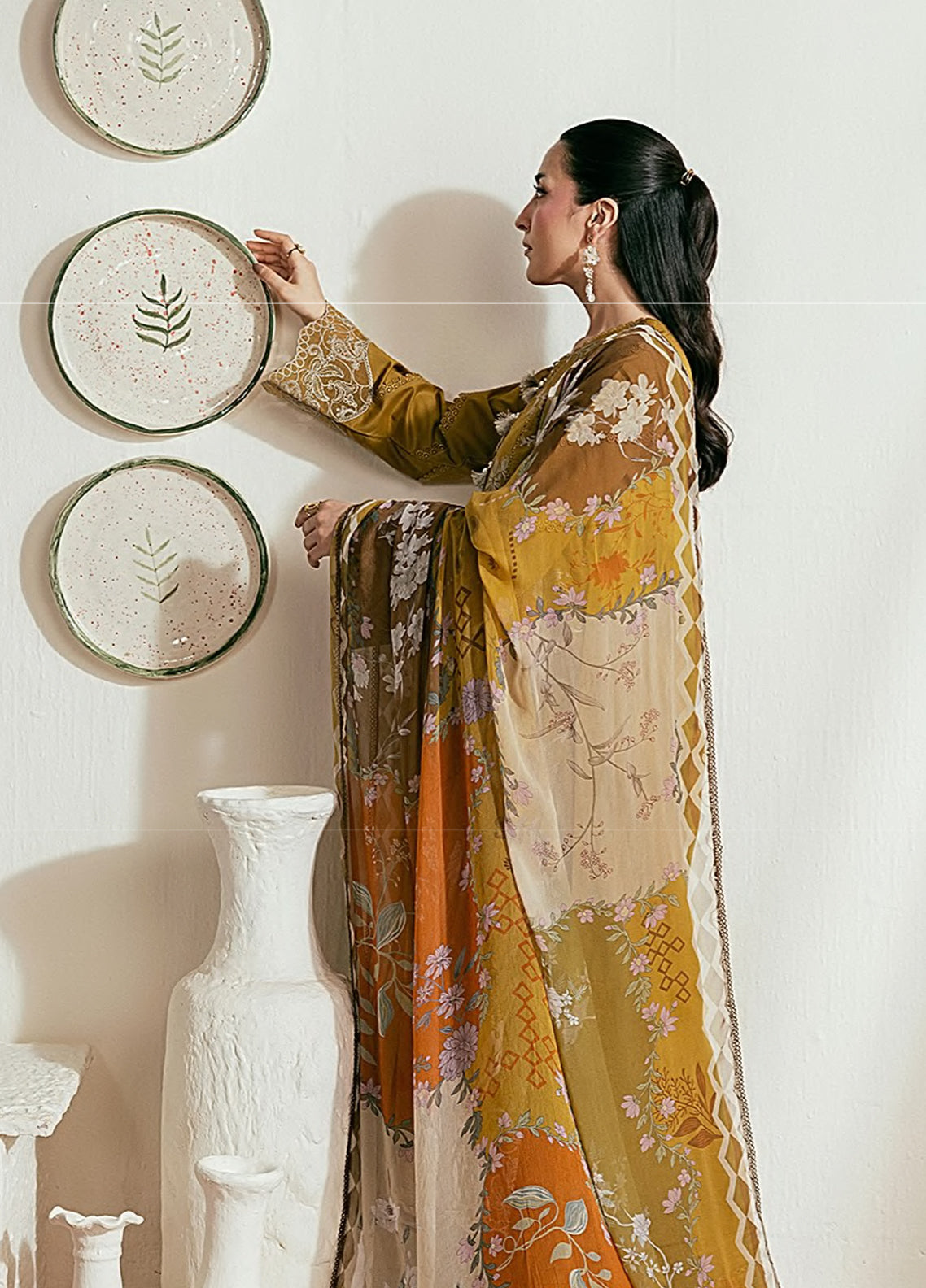 Zync By Florent Luxury Embroidered Lawn 3 Piece Unstitched Suit FL26ZLLV2 D-FZL-2B Zync By Florent Luxury Embroidered Lawn 3 Piece Unstitched Suit FL26ZLLV2 D-FZL-2B