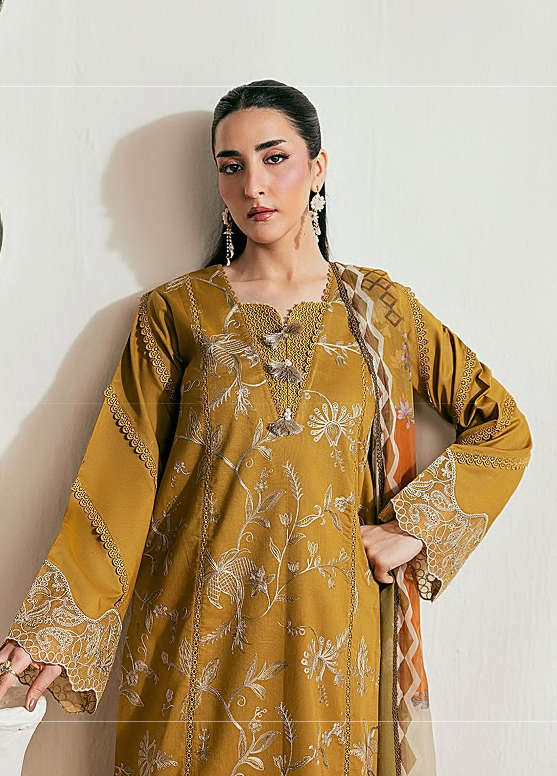 Zync By Florent Luxury Embroidered Lawn 3 Piece Unstitched Suit FL26ZLLV2 D-FZL-2B Zync By Florent Luxury Embroidered Lawn 3 Piece Unstitched Suit FL26ZLLV2 D-FZL-2B