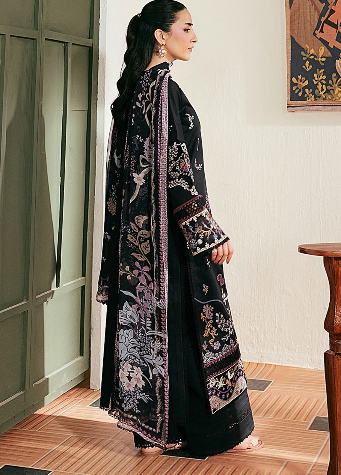 Zync By Florent Luxury Embroidered Lawn 3 Piece Unstitched Suit FL26ZLLV2 D-FZL-3A Zync By Florent Luxury Embroidered Lawn 3 Piece Unstitched Suit FL26ZLLV2 D-FZL-3A