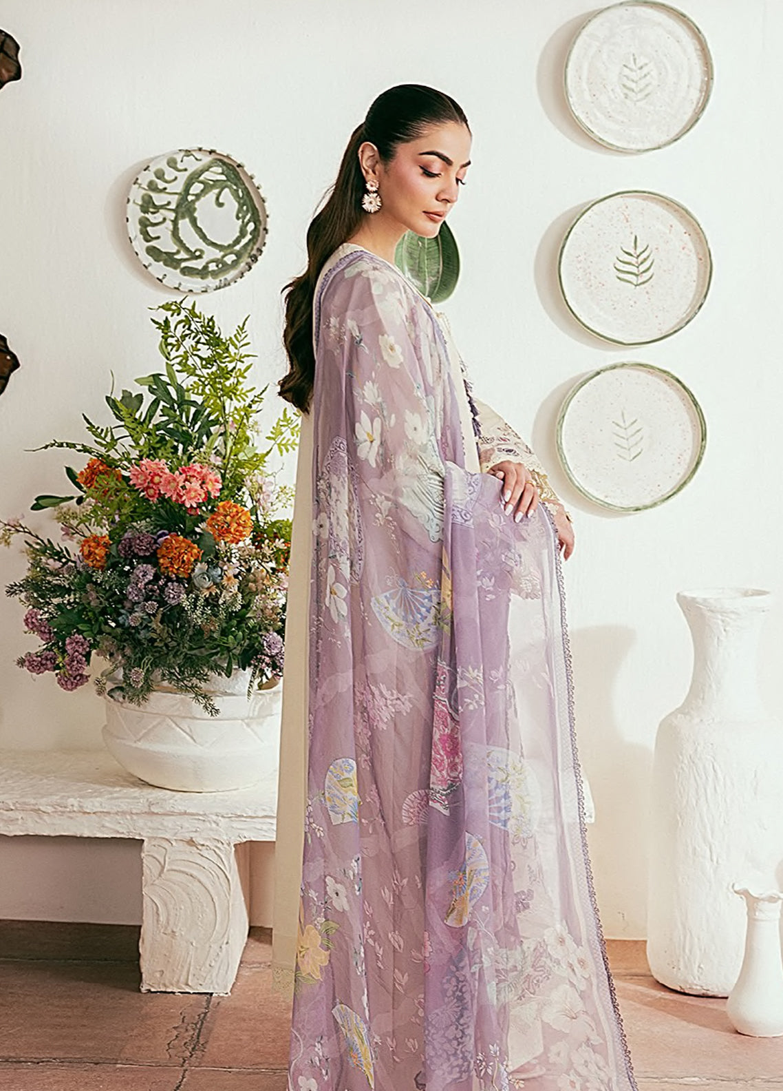 Zync By Florent Luxury Embroidered Lawn 3 Piece Unstitched Suit FL26ZLLV2 D-FZL-5B Zync By Florent Luxury Embroidered Lawn 3 Piece Unstitched Suit FL26ZLLV2 D-FZL-5B