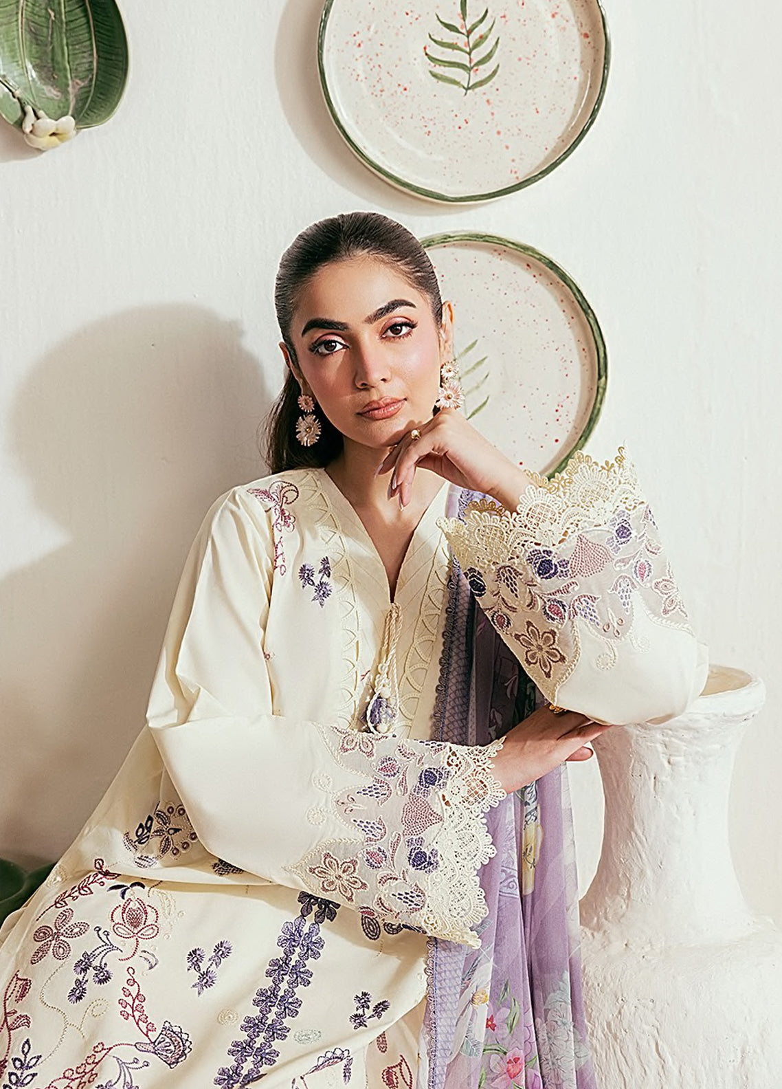 Zync By Florent Luxury Embroidered Lawn 3 Piece Unstitched Suit FL26ZLLV2 D-FZL-5B Zync By Florent Luxury Embroidered Lawn 3 Piece Unstitched Suit FL26ZLLV2 D-FZL-5B