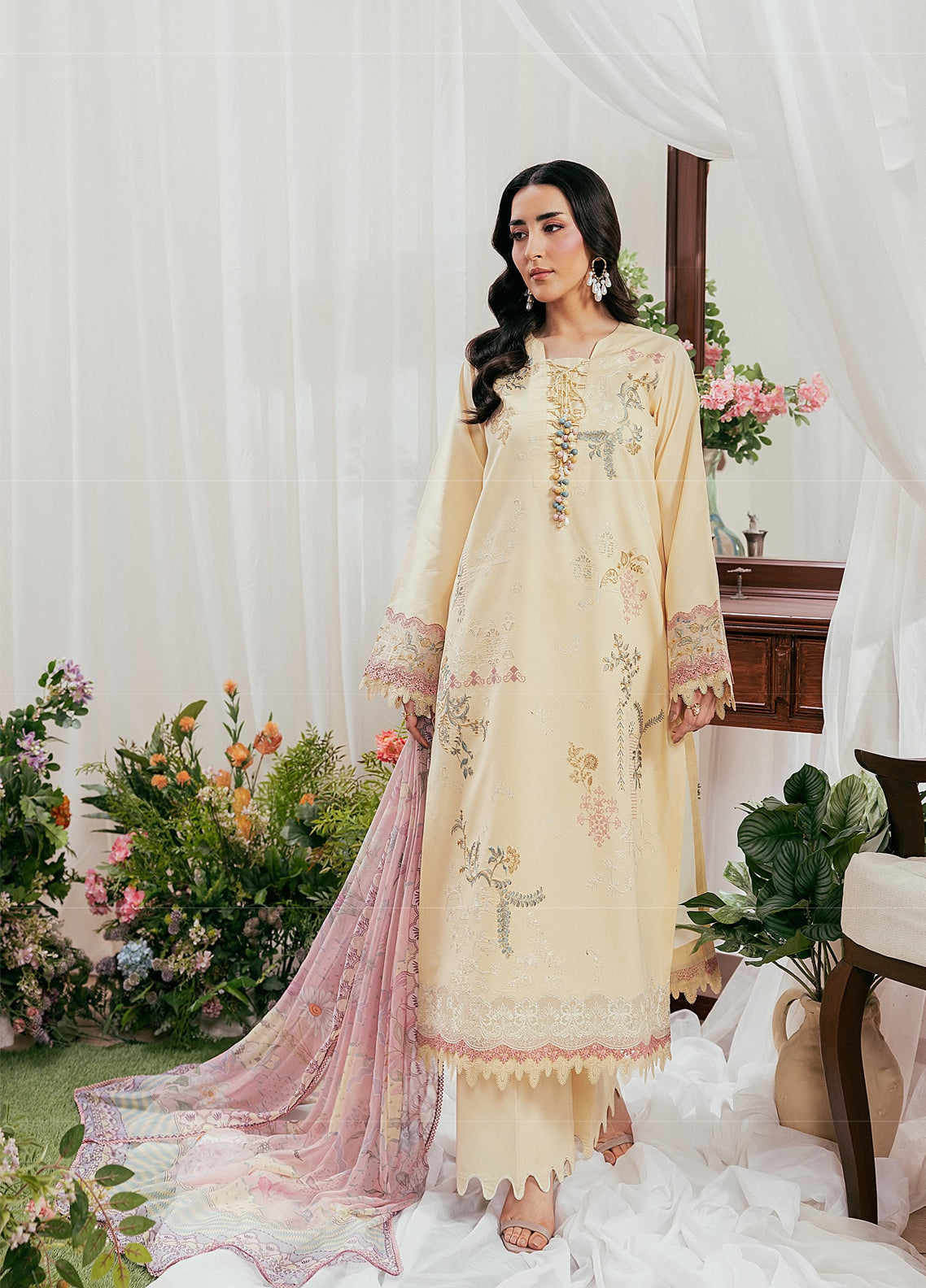 Zync By Florent Luxury Embroidered Lawn 3 Piece Unstitched Suit FL26ZLLV2 D-FZL-6B Zync By Florent Luxury Embroidered Lawn 3 Piece Unstitched Suit FL26ZLLV2 D-FZL-6B