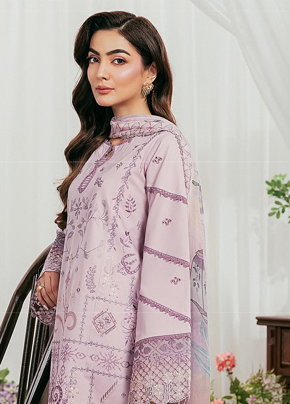 Zync By Florent Luxury Embroidered Lawn 3 Piece Unstitched Suit FL26ZLLV2 D-FZL-7B Zync By Florent Luxury Embroidered Lawn 3 Piece Unstitched Suit FL26ZLLV2 D-FZL-7B