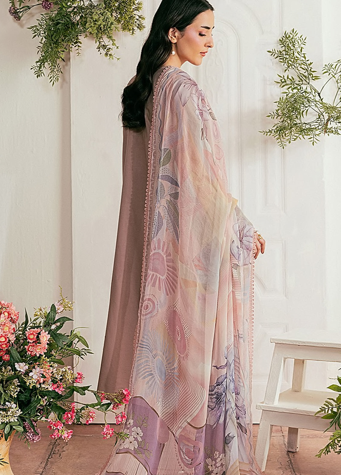 Zync By Florent Luxury Embroidered Lawn 3 Piece Unstitched Suit FL26ZLLV2 D-FZL-8B Zync By Florent Luxury Embroidered Lawn 3 Piece Unstitched Suit FL26ZLLV2 D-FZL-8B