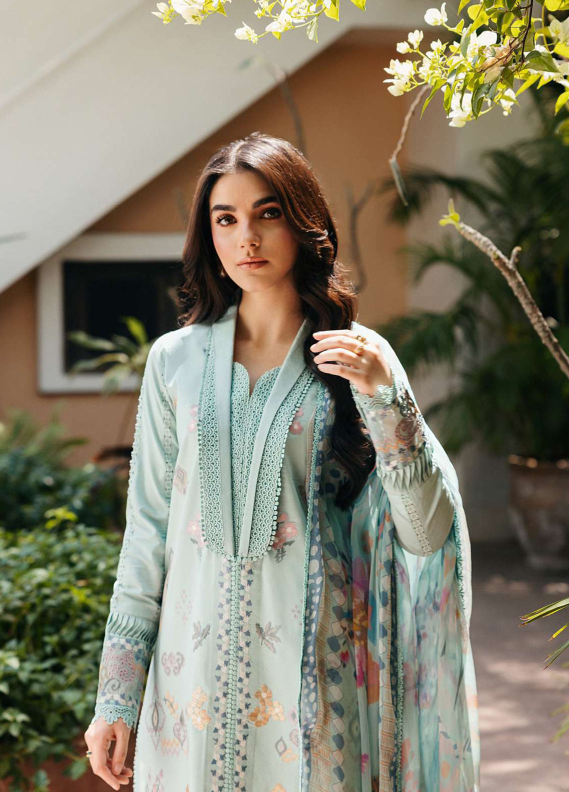 Zync By Florent Luxury Embroidered Lawn 3 Piece Unstitched Suit FL26ZLLV3 D-FZF-3A Zync By Florent Luxury Embroidered Lawn 3 Piece Unstitched Suit FL26ZLLV3 D-FZF-3A
