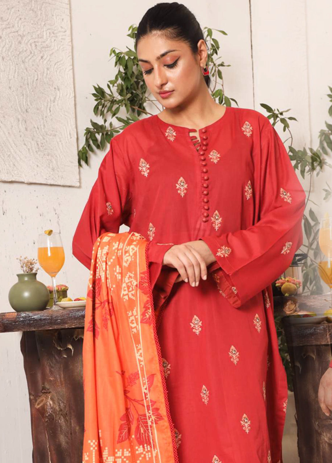 Zyra by Rashid Textile Embroidered Lawn Suits Unstitched 3 Piece - RT25ZL 8712 Zyra by Rashid Textile Embroidered Lawn Suits Unstitched 3 Piece - RT25ZL 8712
