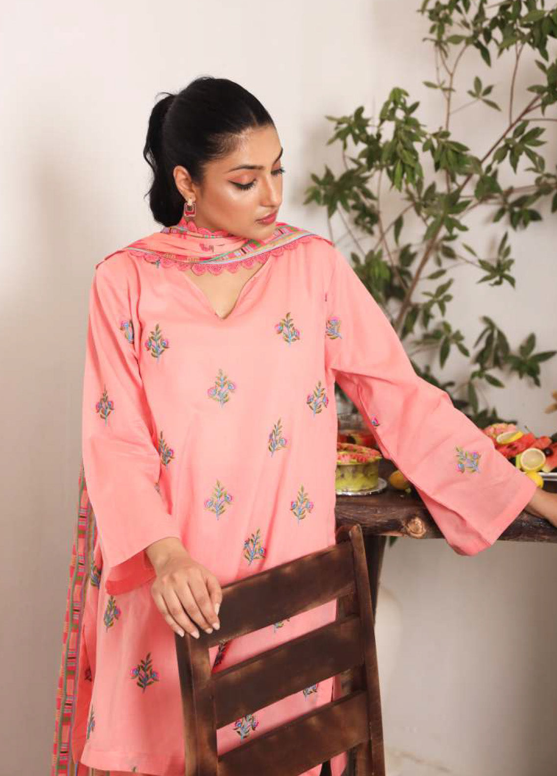 Zyra by Rashid Textile Embroidered Lawn Suits Unstitched 3 Piece - RT25ZL 8714 Zyra by Rashid Textile Embroidered Lawn Suits Unstitched 3 Piece - RT25ZL 8714