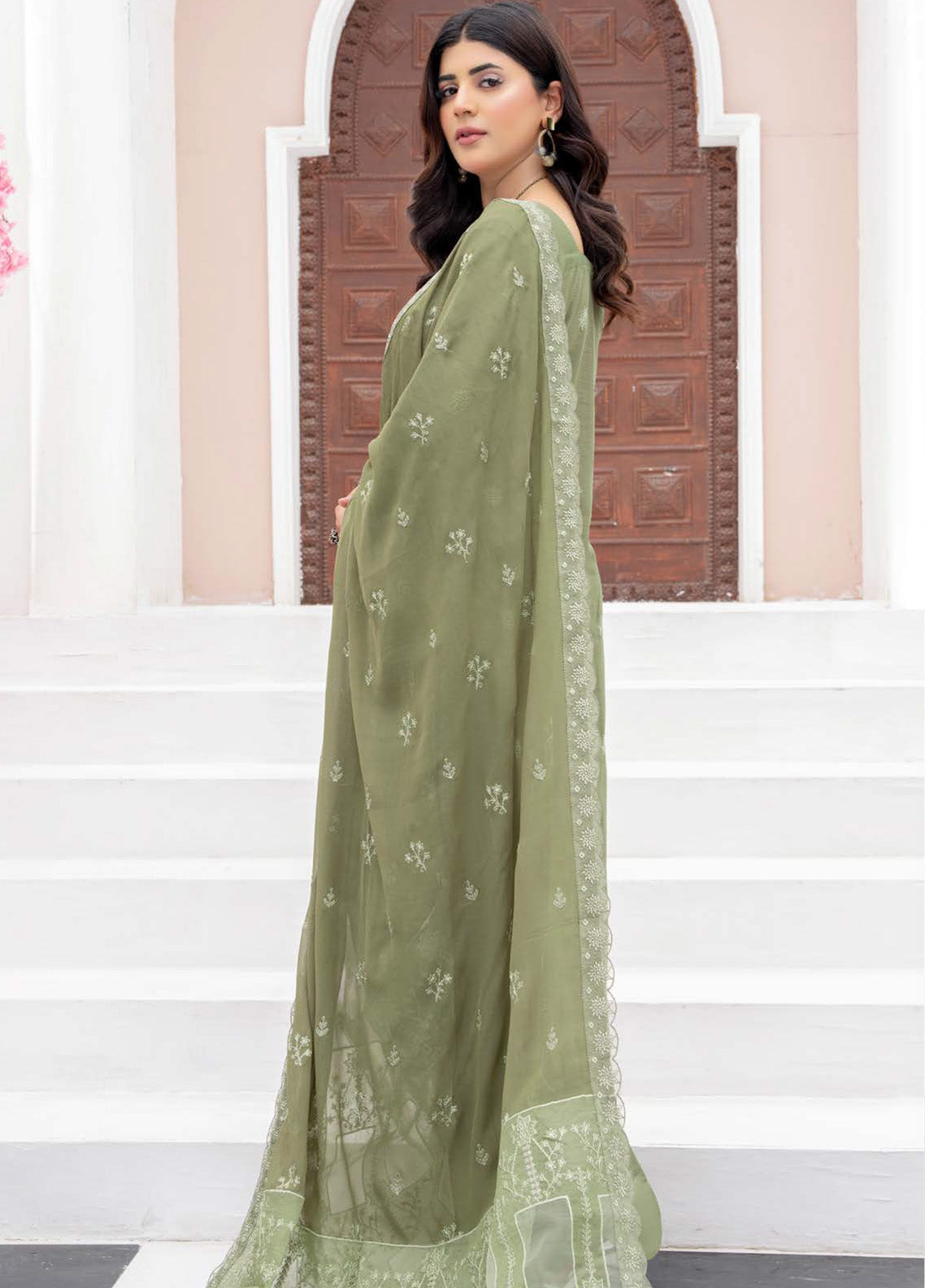 Aalaya Embroidered Lawn 3 Piece Unstitched Suit ALY25EEV3 D-03 Aalaya Embroidered Lawn 3 Piece Unstitched Suit ALY25EEV3 D-03