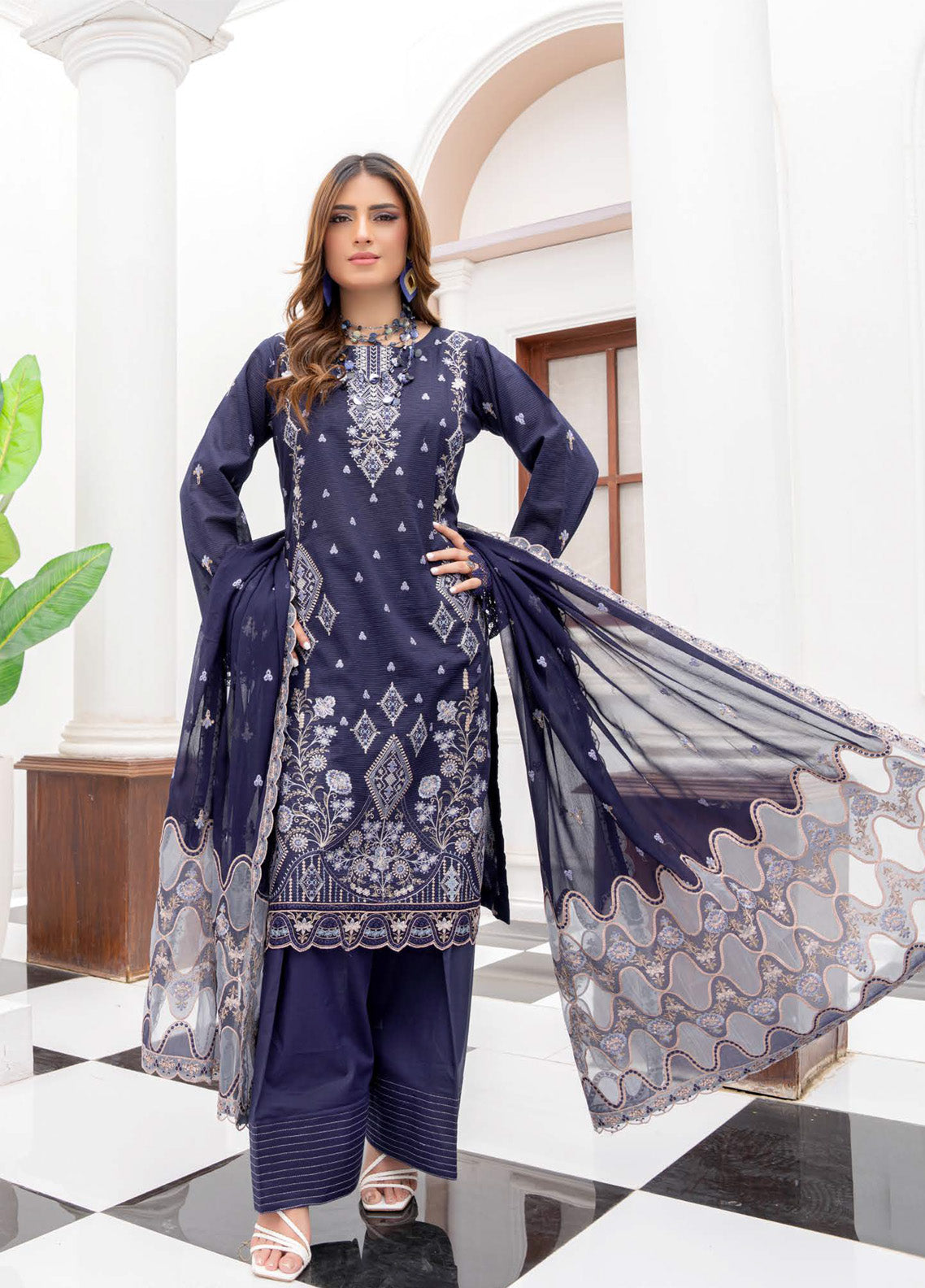 Aalaya Embroidered Lawn 3 Piece Unstitched Suit ALY25EEV3 D-04 Aalaya Embroidered Lawn 3 Piece Unstitched Suit ALY25EEV3 D-04