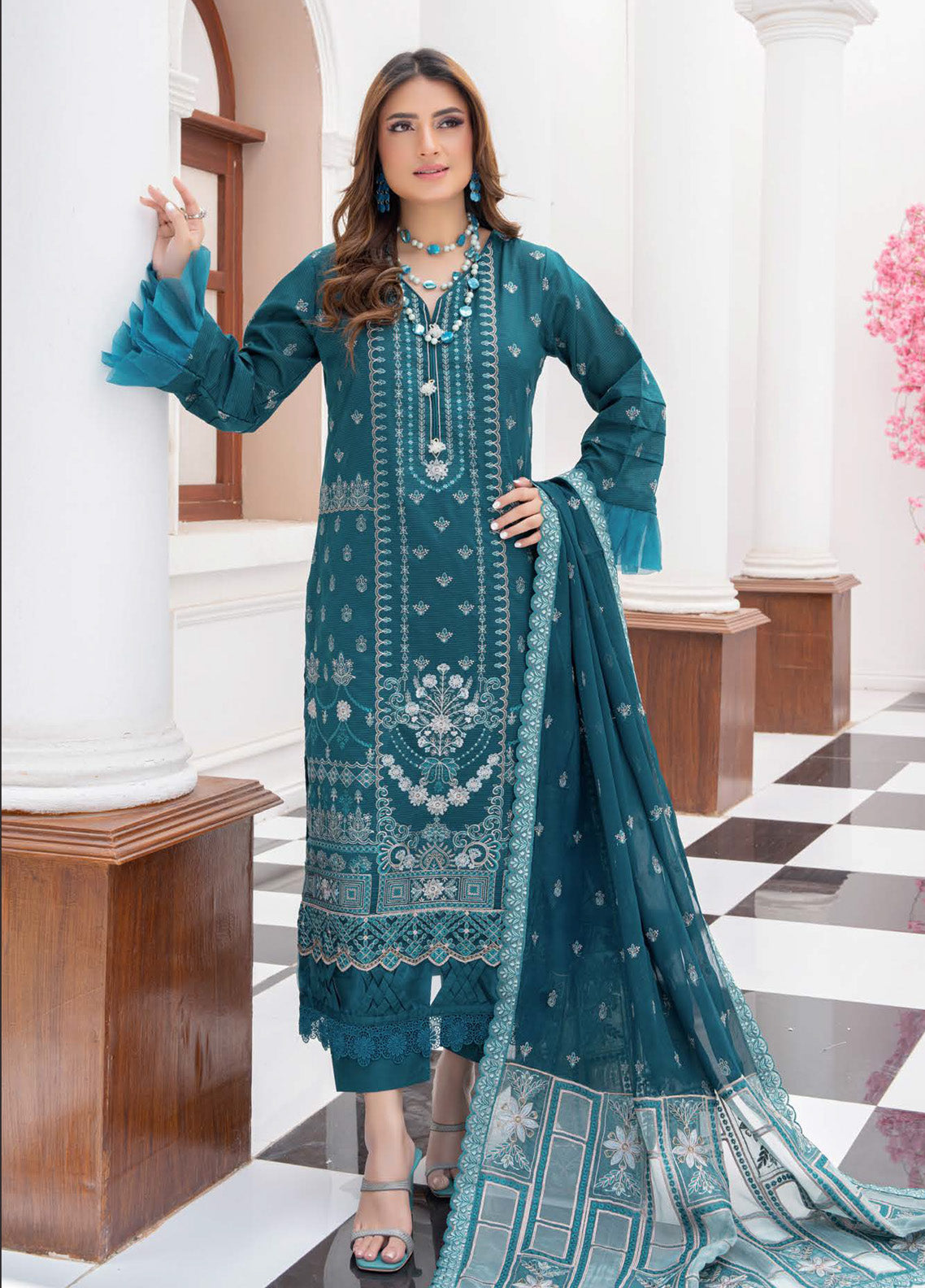 Aalaya Embroidered Lawn 3 Piece Unstitched Suit ALY25EEV3 D-07 Aalaya Embroidered Lawn 3 Piece Unstitched Suit ALY25EEV3 D-07