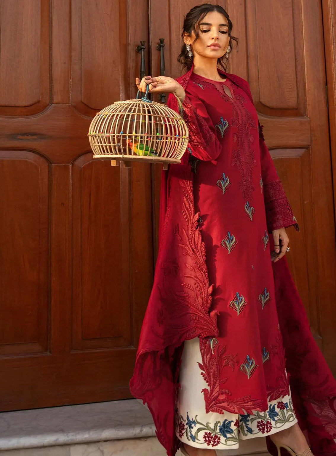 Aaleen By Crimson Embroidered Karandi 3 Piece Unstitched Suit CSS24AW D-01 JURAO KA KAAM Aaleen By Crimson Embroidered Karandi 3 Piece Unstitched Suit CSS24AW D-01 JURAO KA KAAM