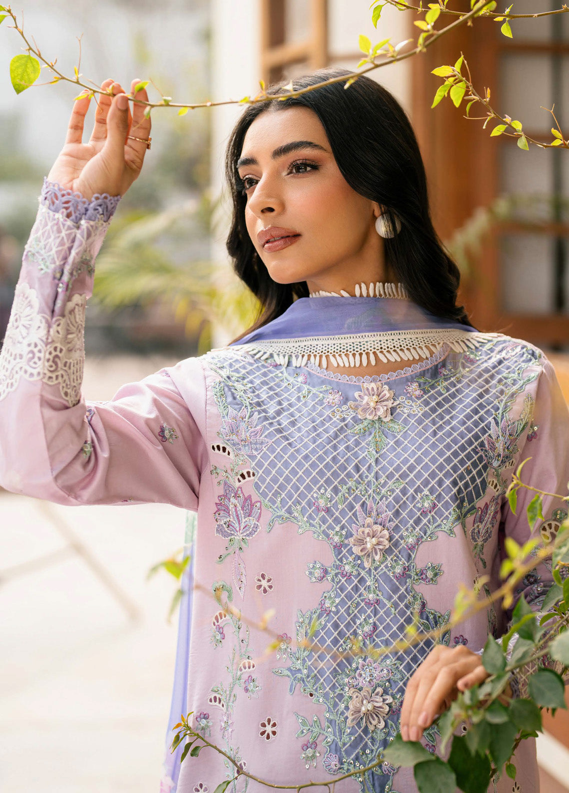 Aashiyana By Roheenaz Embroidered Lawn 3 Piece Unstitched Suit RNZ25ALL RNZ-2B HAFSA Aashiyana By Roheenaz Embroidered Lawn 3 Piece Unstitched Suit RNZ25ALL RNZ-2B HAFSA