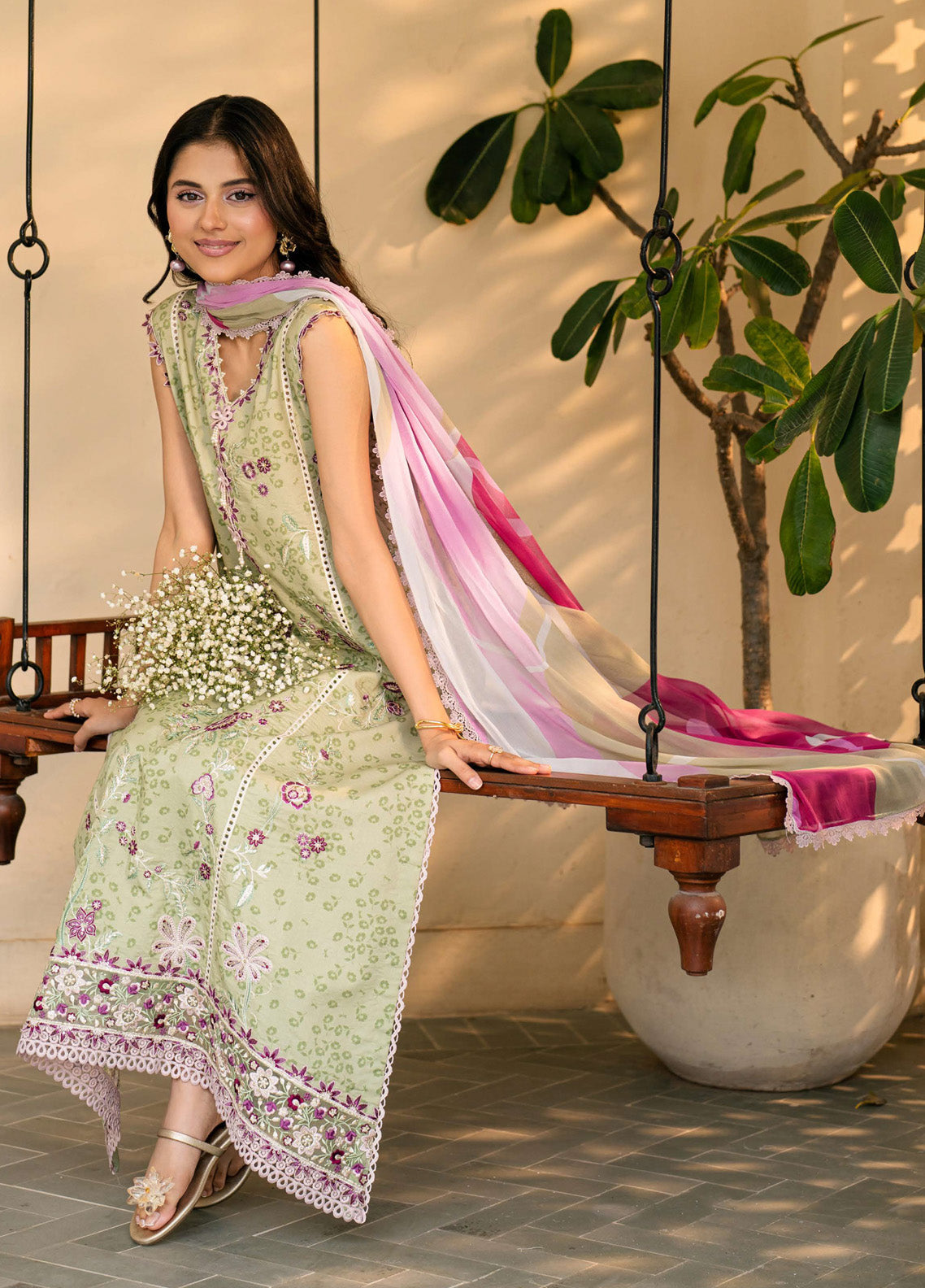 Aashiyana By Roheenaz Embroidered Lawn 3 Piece Unstitched Suit RNZ25ALL RNZ-3B AMARA Aashiyana By Roheenaz Embroidered Lawn 3 Piece Unstitched Suit RNZ25ALL RNZ-3B AMARA