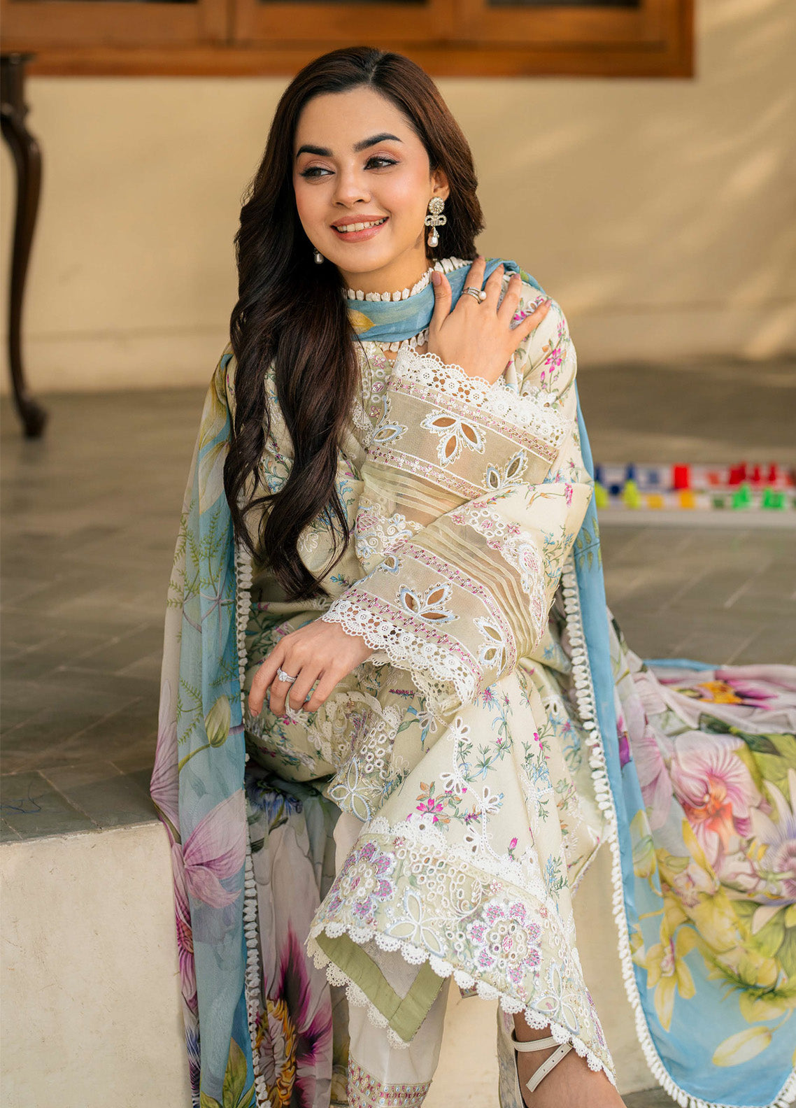 Aashiyana By Roheenaz Embroidered Lawn 3 Piece Unstitched Suit RNZ25ALL RNZ-5B MAHA Aashiyana By Roheenaz Embroidered Lawn 3 Piece Unstitched Suit RNZ25ALL RNZ-5B MAHA