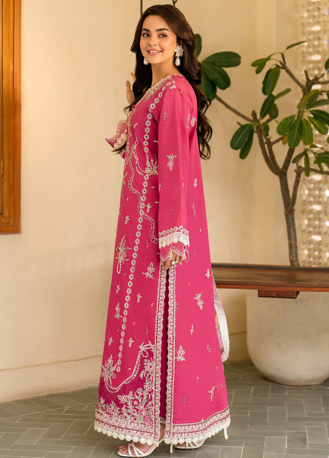 Aashiyana By Roheenaz Embroidered Lawn 3 Piece Unstitched Suit RNZ25ALL RNZ-6A AFIFA Aashiyana By Roheenaz Embroidered Lawn 3 Piece Unstitched Suit RNZ25ALL RNZ-6A AFIFA