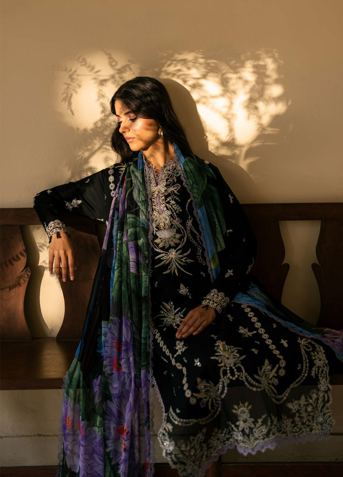 Aashiyana By Roheenaz Embroidered Lawn 3 Piece Unstitched Suit RNZ25ALL RNZ-6B HANIA Aashiyana By Roheenaz Embroidered Lawn 3 Piece Unstitched Suit RNZ25ALL RNZ-6B HANIA