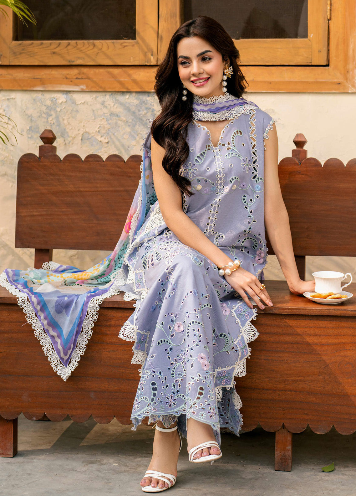 Aashiyana By Roheenaz Embroidered Lawn 3 Piece Unstitched Suit RNZ25ALL RNZ-8A KOMAL Aashiyana By Roheenaz Embroidered Lawn 3 Piece Unstitched Suit RNZ25ALL RNZ-8A KOMAL