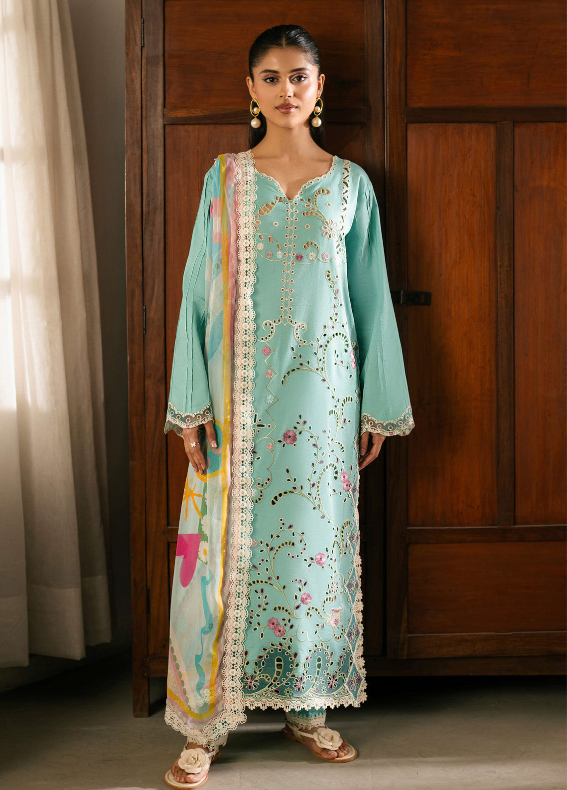 Aashiyana By Roheenaz Embroidered Lawn 3 Piece Unstitched Suit RNZ25ALL RNZ-8B DANIA Aashiyana By Roheenaz Embroidered Lawn 3 Piece Unstitched Suit RNZ25ALL RNZ-8B DANIA