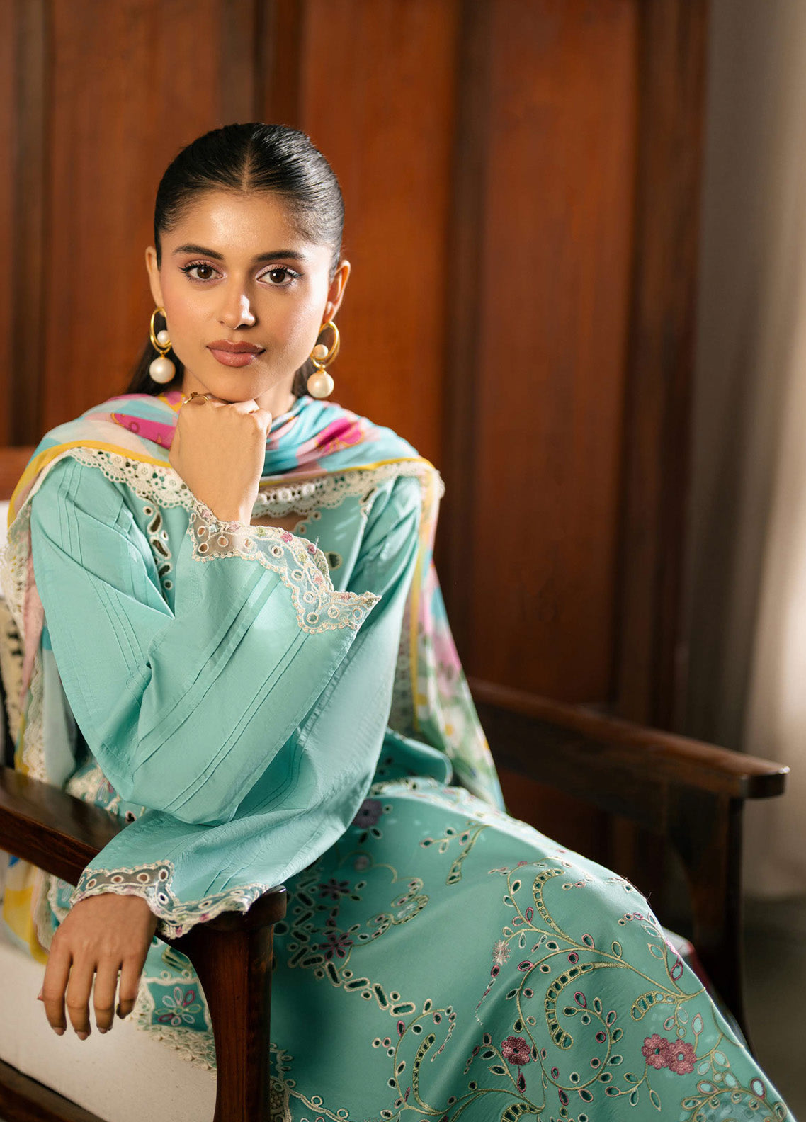 Aashiyana By Roheenaz Embroidered Lawn 3 Piece Unstitched Suit RNZ25ALL RNZ-8B DANIA Aashiyana By Roheenaz Embroidered Lawn 3 Piece Unstitched Suit RNZ25ALL RNZ-8B DANIA