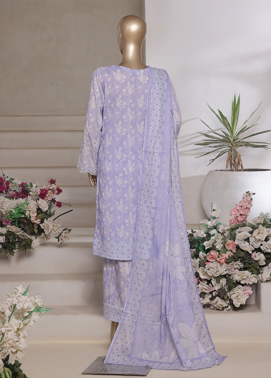 Aashkaar By HZ Textile Embroidered Cotton Lawn 3 Piece Stitched Suit HZ25APECLV3 LPE-542 Aashkaar By HZ Textile Embroidered Cotton Lawn 3 Piece Stitched Suit HZ25APECLV3 LPE-542