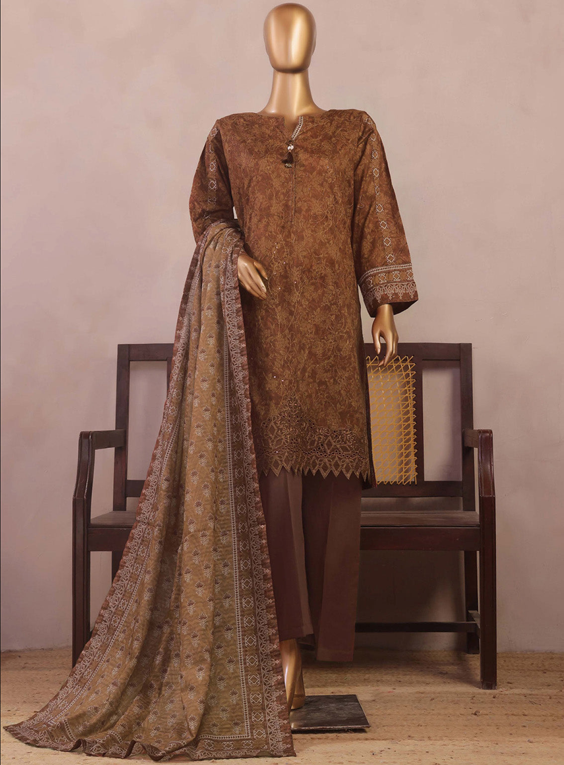 Aashkaar By HZ Textile Embroidered Lawn 3 Piece Stitched Suit HZ25AV3 PEC-101 RUST BROWN Aashkaar By HZ Textile Embroidered Lawn 3 Piece Stitched Suit HZ25AV3 PEC-101 RUST BROWN