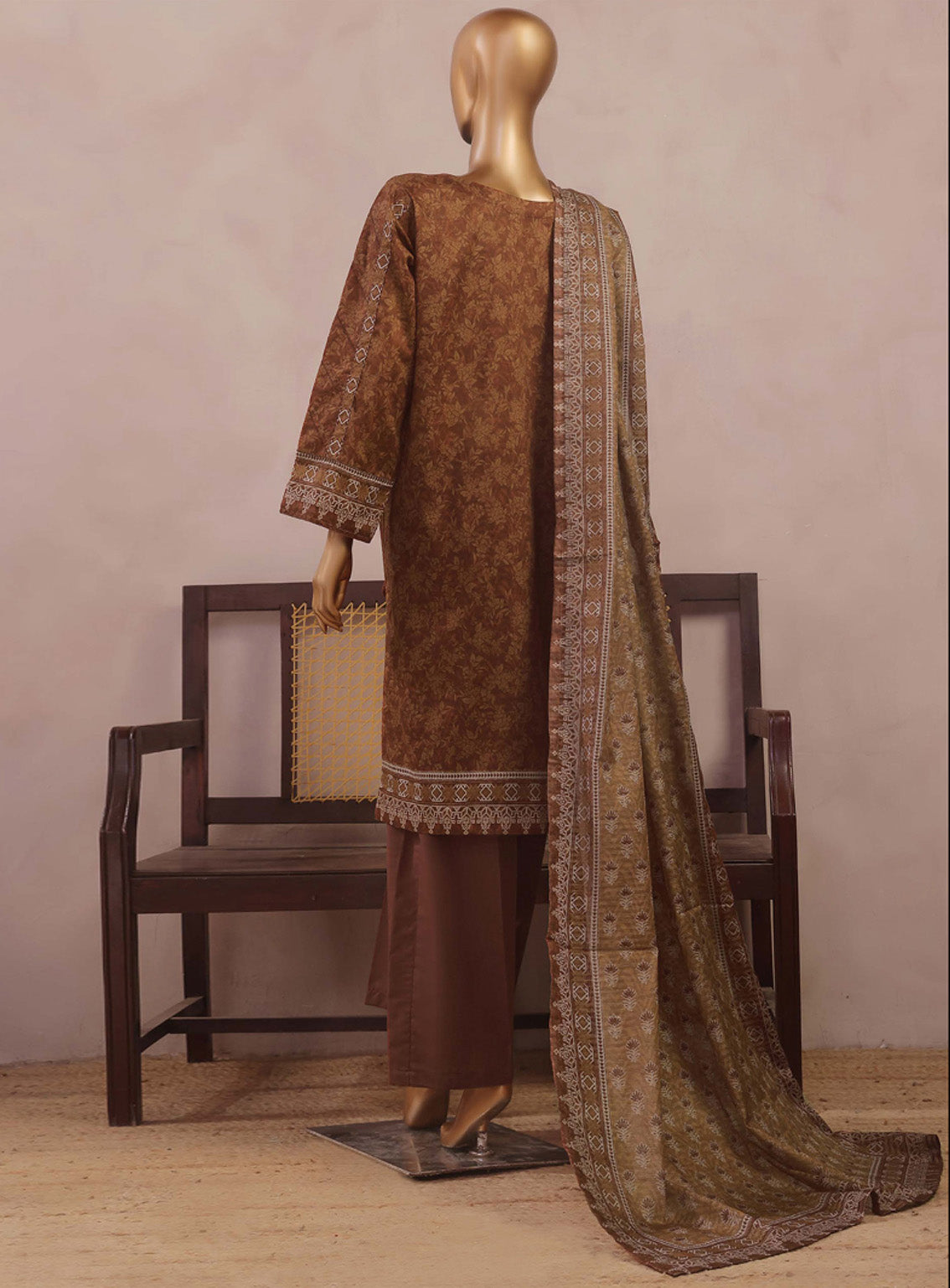 Aashkaar By HZ Textile Embroidered Lawn 3 Piece Stitched Suit HZ25AV3 PEC-101 RUST BROWN Aashkaar By HZ Textile Embroidered Lawn 3 Piece Stitched Suit HZ25AV3 PEC-101 RUST BROWN