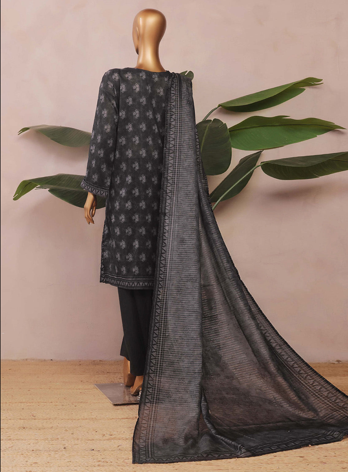 Aashkaar By HZ Textile Embroidered Lawn 3 Piece Stitched Suit HZ25AV3 PEC-106 DARK NIGHT Aashkaar By HZ Textile Embroidered Lawn 3 Piece Stitched Suit HZ25AV3 PEC-106 DARK NIGHT
