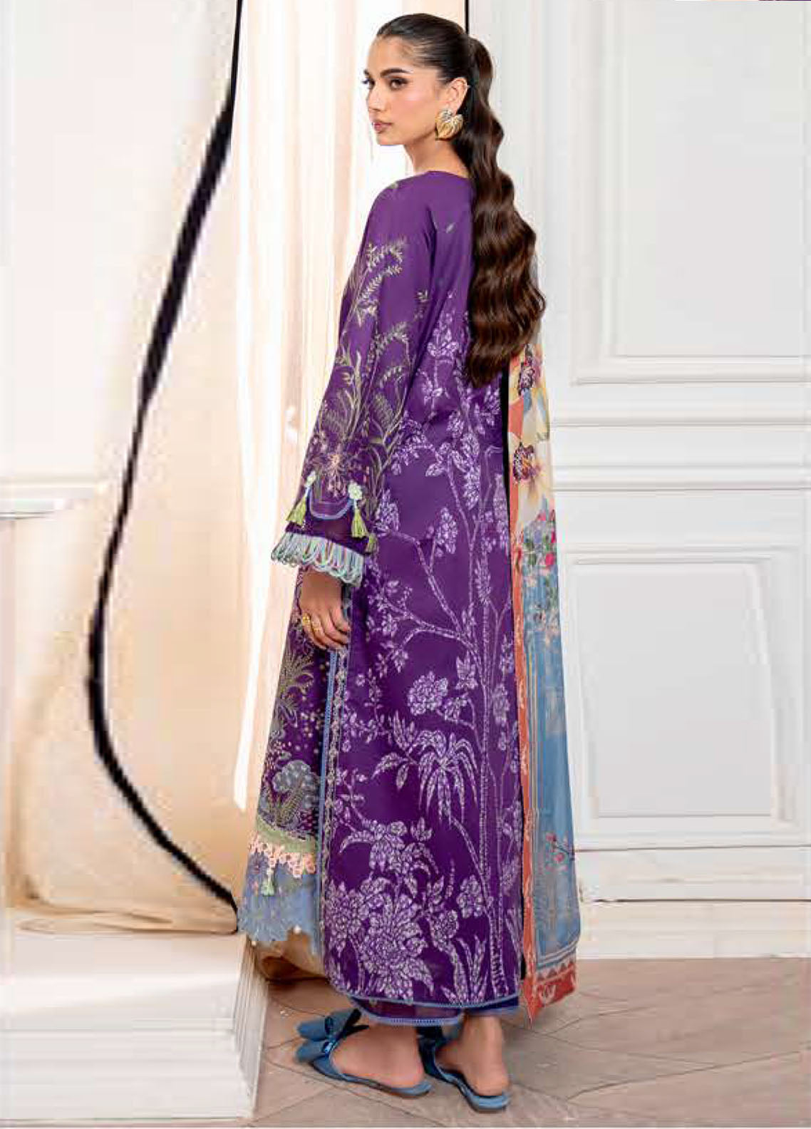 Aezel By Roheenaz Embroidered Cambric 3 Piece Unstitched Suit RNZ25AEC D-1B EMAAN Aezel By Roheenaz Embroidered Cambric 3 Piece Unstitched Suit RNZ25AEC D-1B EMAAN