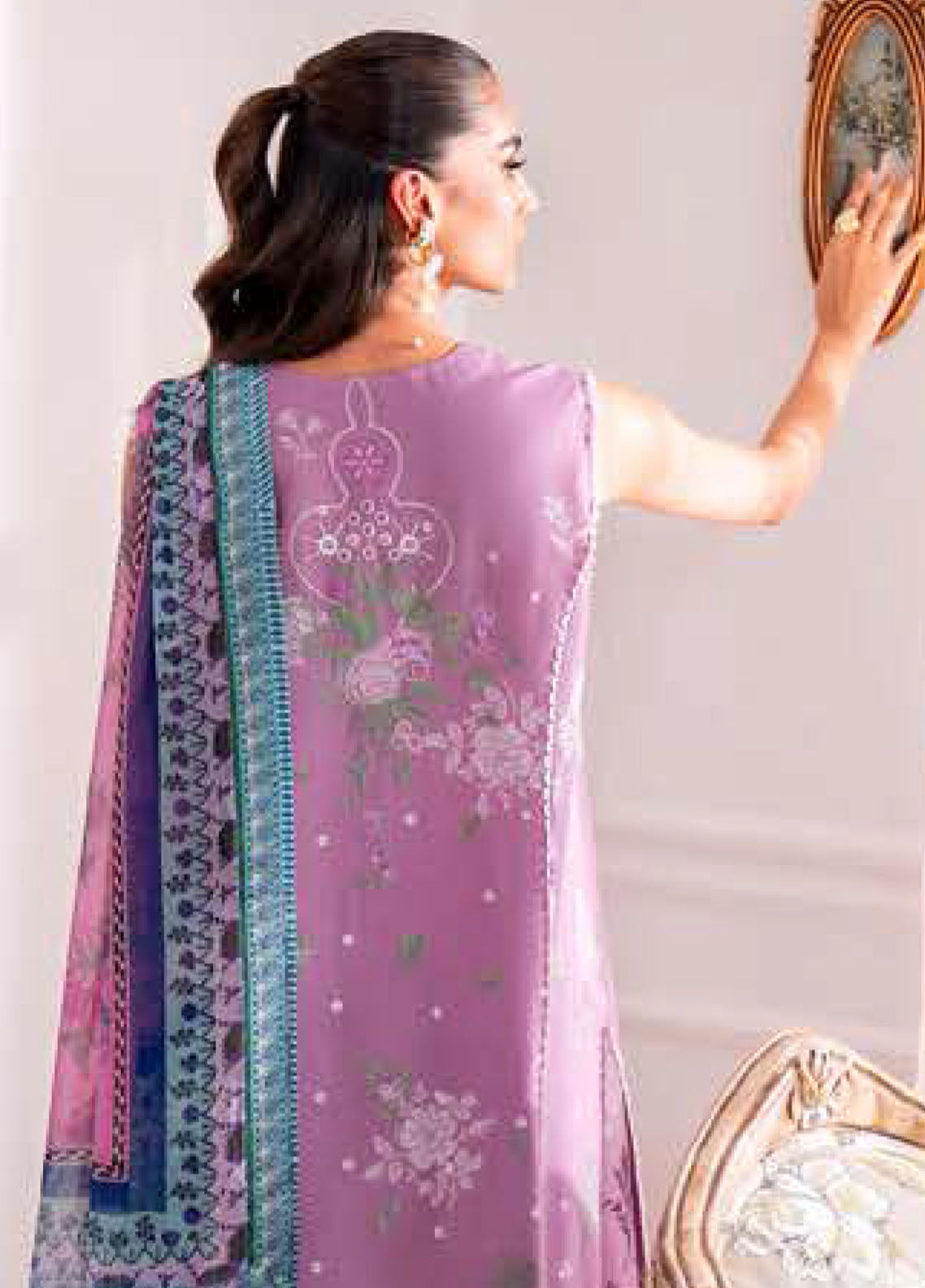 Aezel By Roheenaz Embroidered Cambric 3 Piece Unstitched Suit RNZ25AEC D-4A LAILA Aezel By Roheenaz Embroidered Cambric 3 Piece Unstitched Suit RNZ25AEC D-4A LAILA