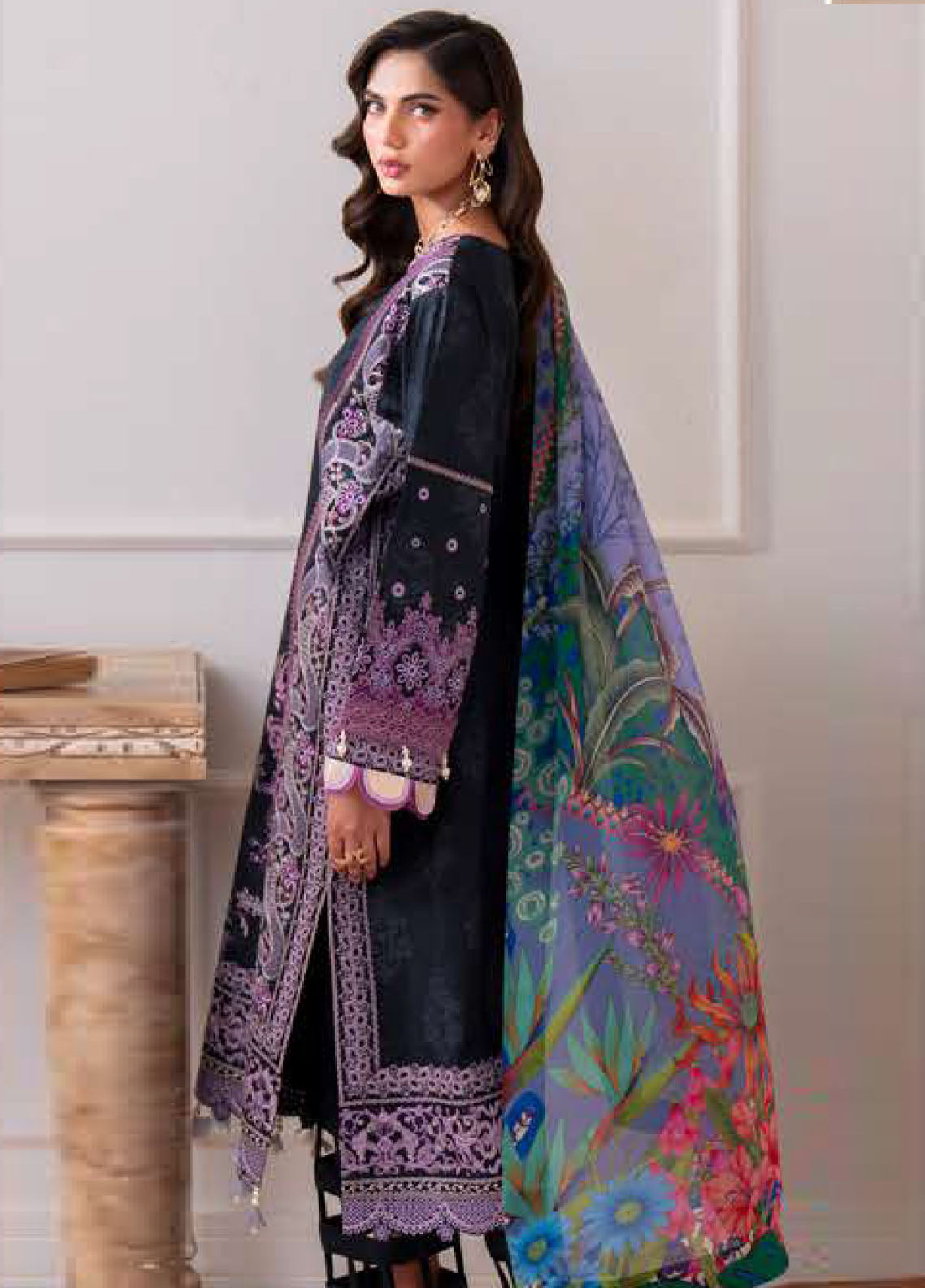 Aezel By Roheenaz Embroidered Cambric 3 Piece Unstitched Suit RNZ25AEC D-5A EMERA Aezel By Roheenaz Embroidered Cambric 3 Piece Unstitched Suit RNZ25AEC D-5A EMERA
