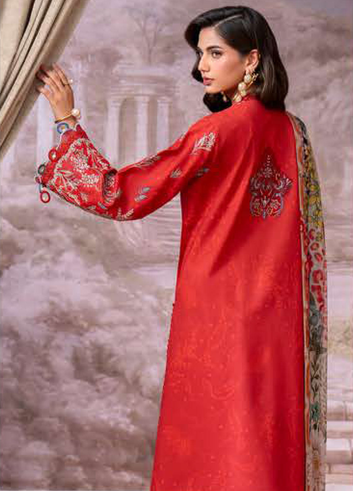 Aezel By Roheenaz Embroidered Cambric 3 Piece Unstitched Suit RNZ25AEC D-7B LYRAH Aezel By Roheenaz Embroidered Cambric 3 Piece Unstitched Suit RNZ25AEC D-7B LYRAH