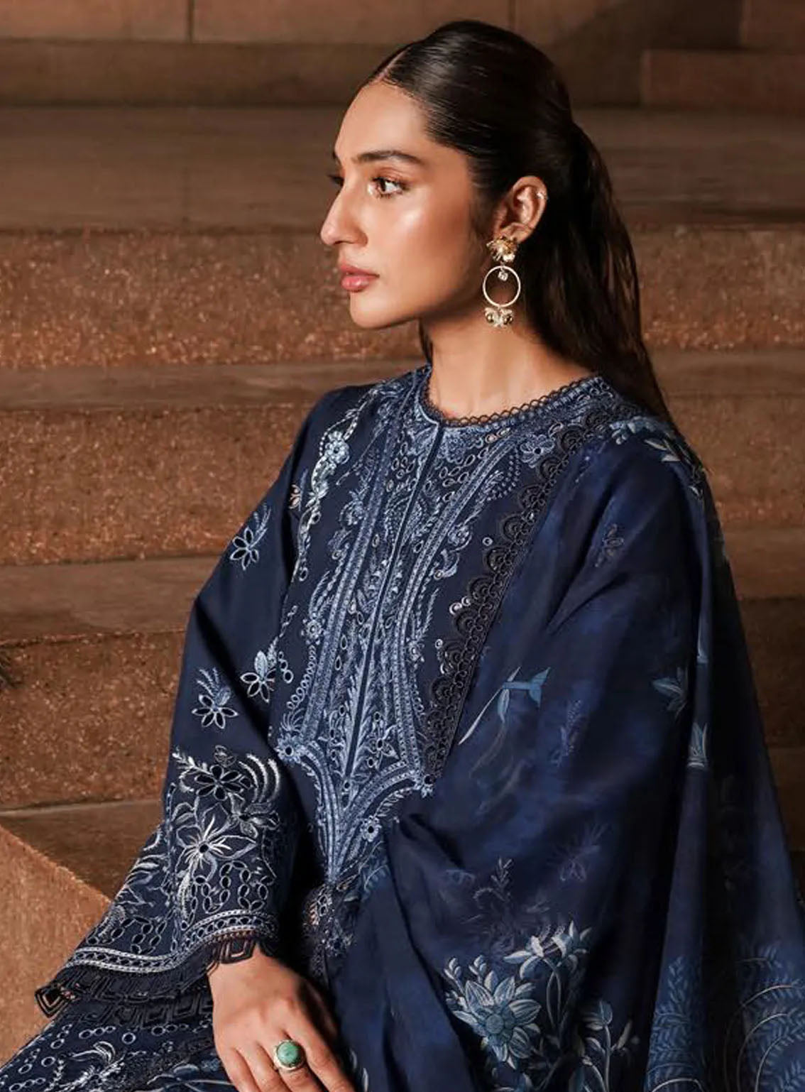 Afrozeh Festive Chikankari Lawn 3 Piece Unstitched Suit AF24CL CAPRI Afrozeh Festive Chikankari Lawn 3 Piece Unstitched Suit AF24CL CAPRI