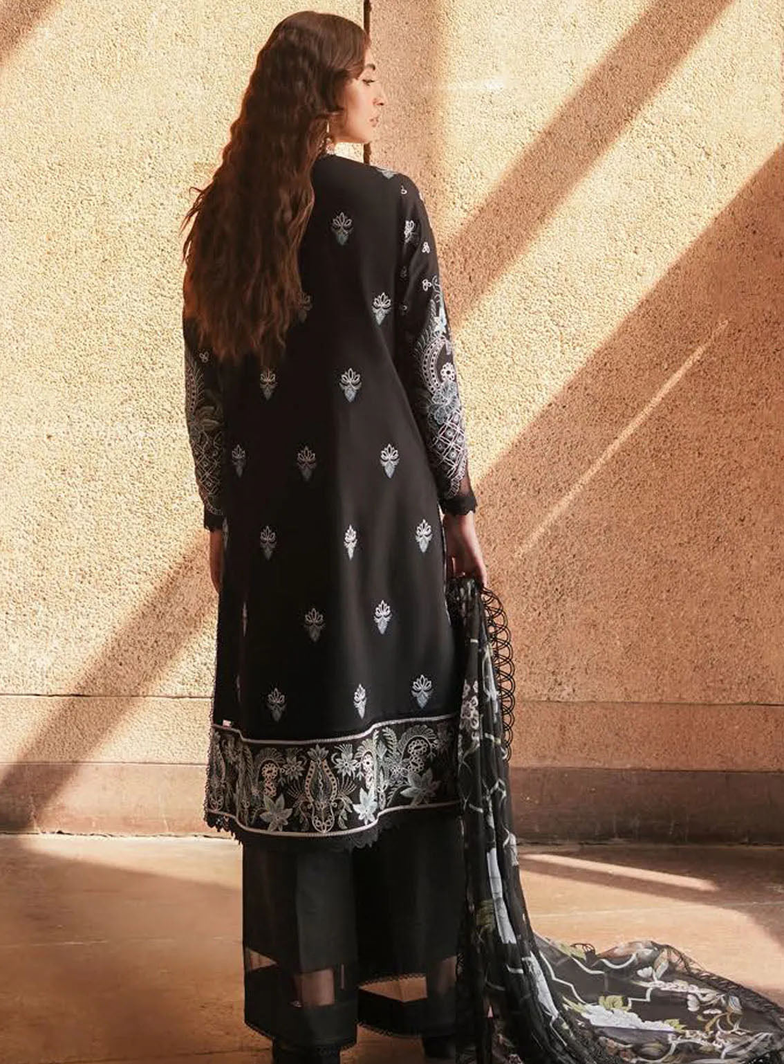 Afrozeh Festive Chikankari Lawn 3 Piece Unstitched Suit AF24CL CAVIAR Afrozeh Festive Chikankari Lawn 3 Piece Unstitched Suit AF24CL CAVIAR