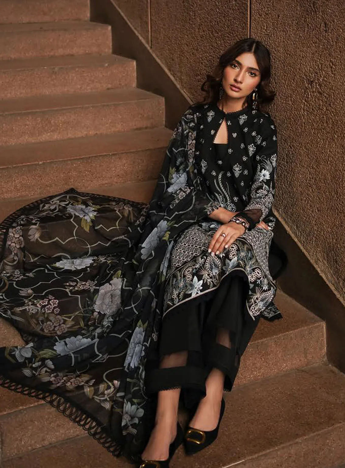 Afrozeh Festive Chikankari Lawn 3 Piece Unstitched Suit AF24CL CAVIAR Afrozeh Festive Chikankari Lawn 3 Piece Unstitched Suit AF24CL CAVIAR