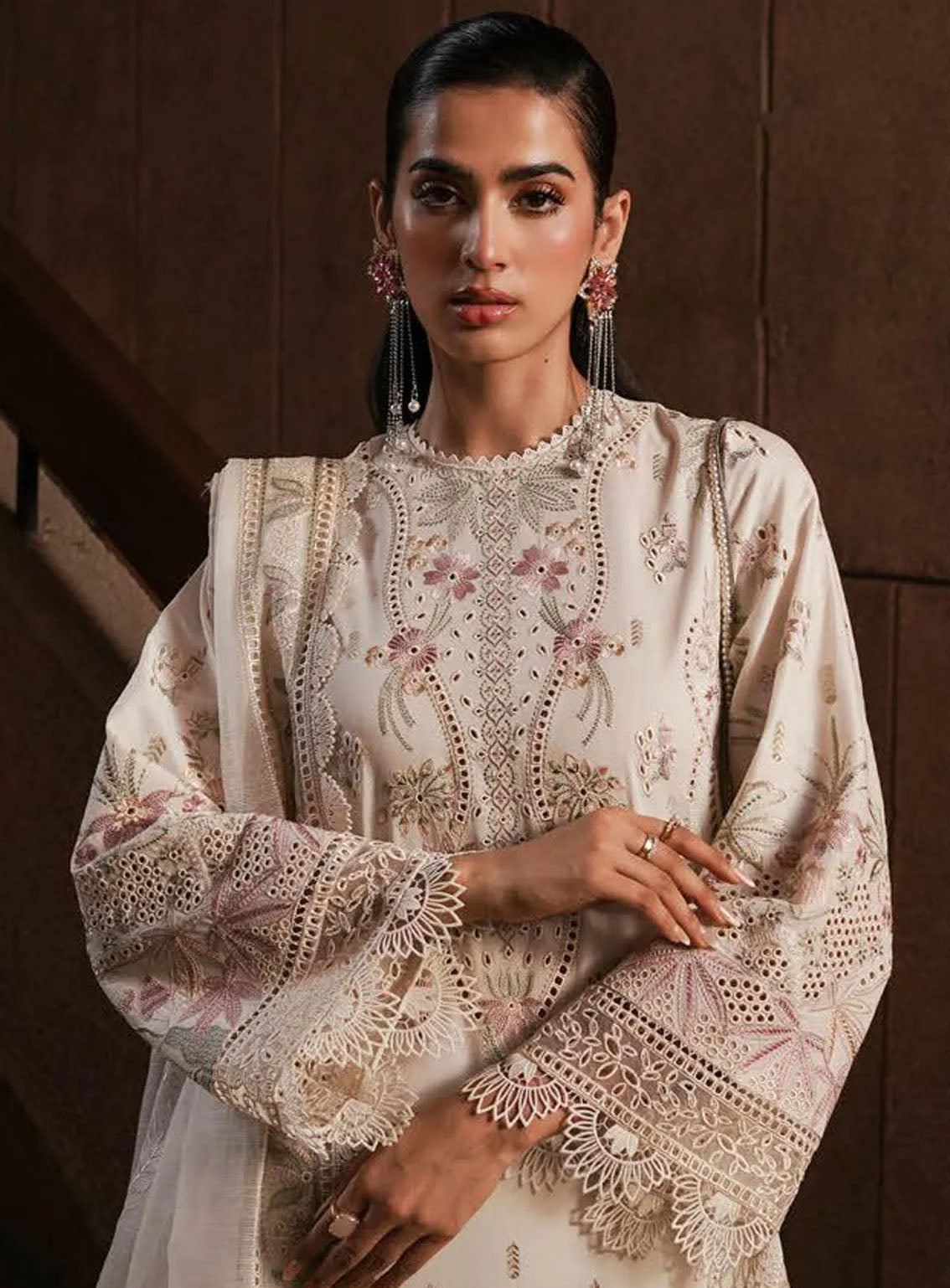 Afrozeh Festive Chikankari Lawn 3 Piece Unstitched Suit AF24CL GYPSUM Afrozeh Festive Chikankari Lawn 3 Piece Unstitched Suit AF24CL GYPSUM