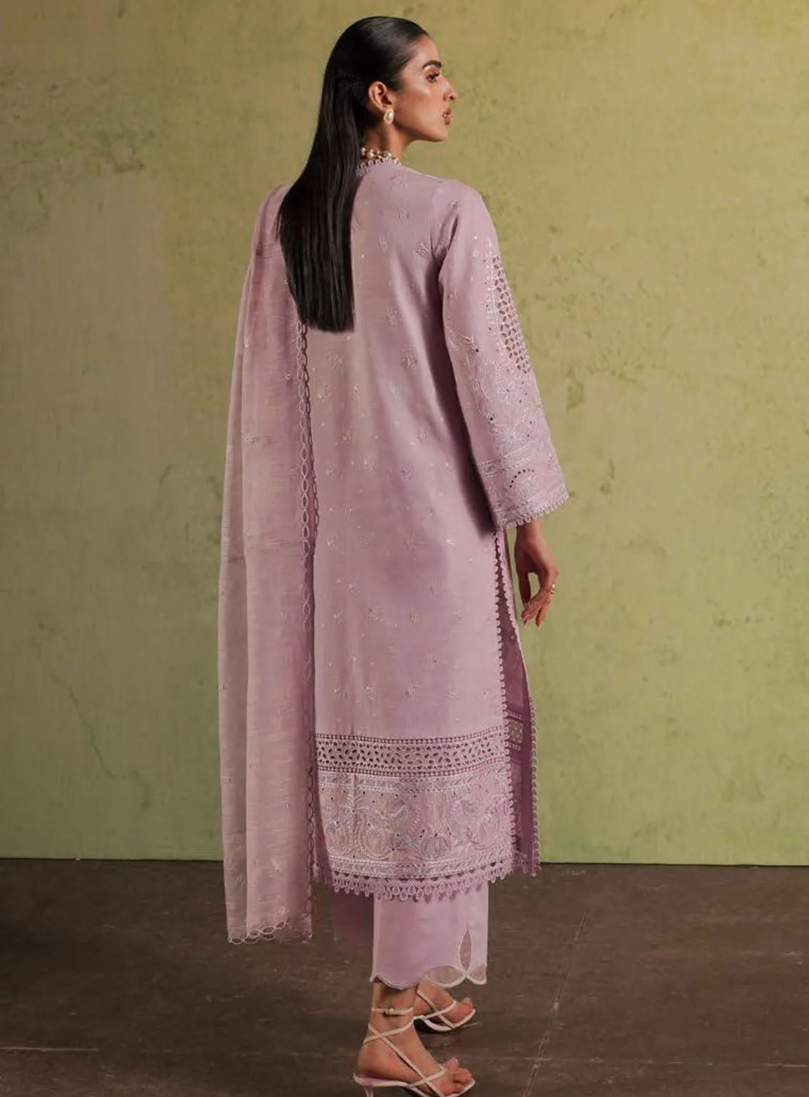 Afrozeh Festive Chikankari Lawn 3 Piece Unstitched Suit AF24CL THISTLE Afrozeh Festive Chikankari Lawn 3 Piece Unstitched Suit AF24CL THISTLE