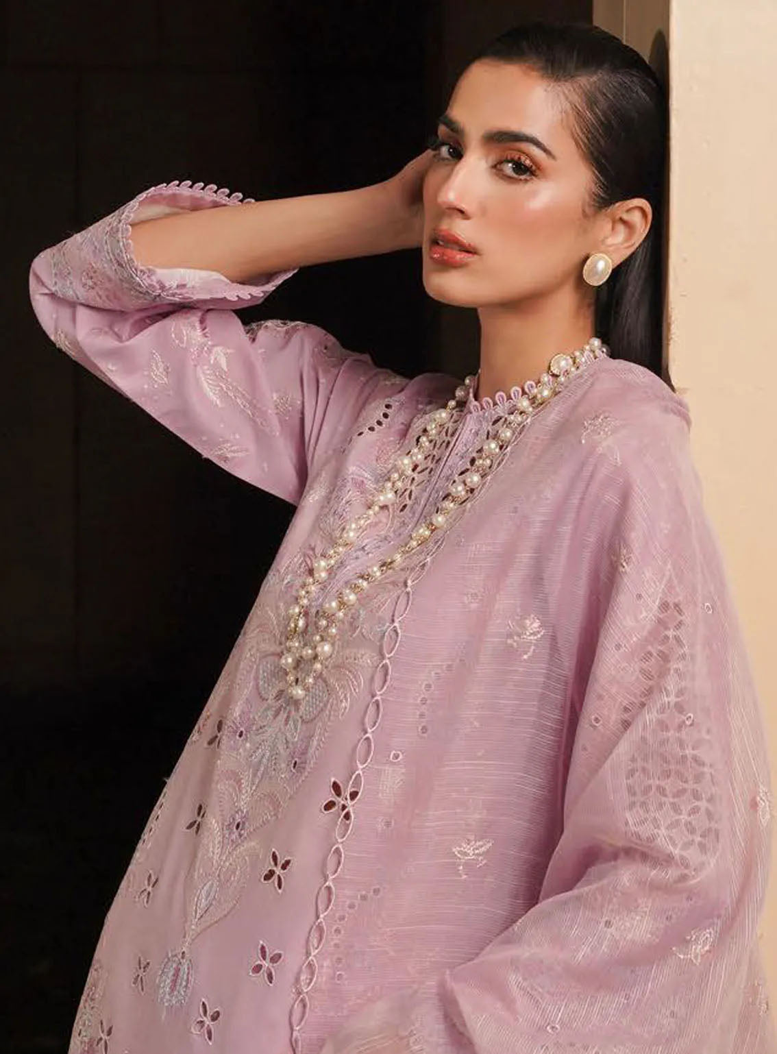 Afrozeh Festive Chikankari Lawn 3 Piece Unstitched Suit AF24CL THISTLE Afrozeh Festive Chikankari Lawn 3 Piece Unstitched Suit AF24CL THISTLE