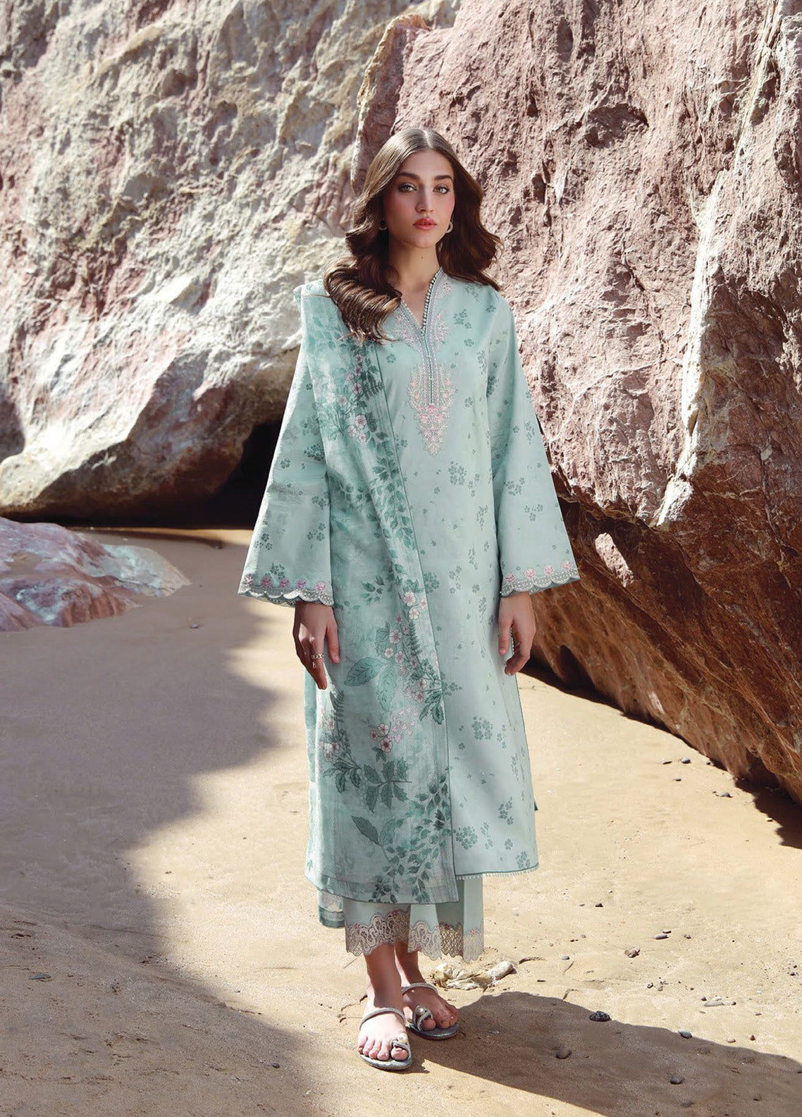 Afsanah By Seran Embroidered Lawn 3 Piece Unstitched Suit SRN25AC1 D-01 NYLA Afsanah By Seran Embroidered Lawn 3 Piece Unstitched Suit SRN25AC1 D-01 NYLA