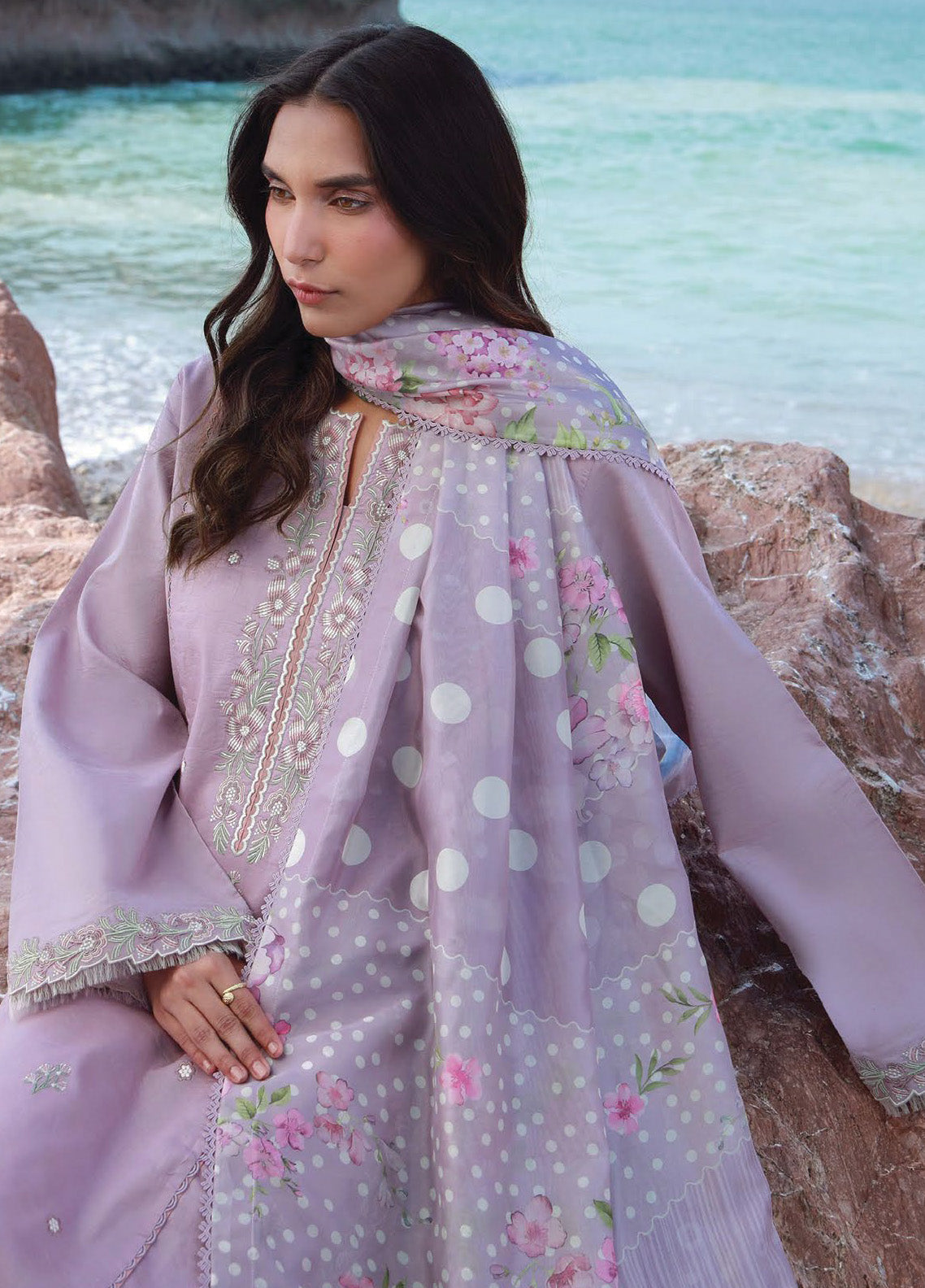 Afsanah By Seran Embroidered Lawn 3 Piece Unstitched Suit SRN25AC1 D-04 NIHAL Afsanah By Seran Embroidered Lawn 3 Piece Unstitched Suit SRN25AC1 D-04 NIHAL