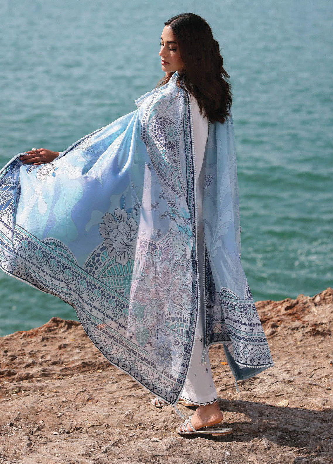 Afsanah By Seran Embroidered Lawn 3 Piece Unstitched Suit SRN25AC1 D-08 ELMAS Afsanah By Seran Embroidered Lawn 3 Piece Unstitched Suit SRN25AC1 D-08 ELMAS