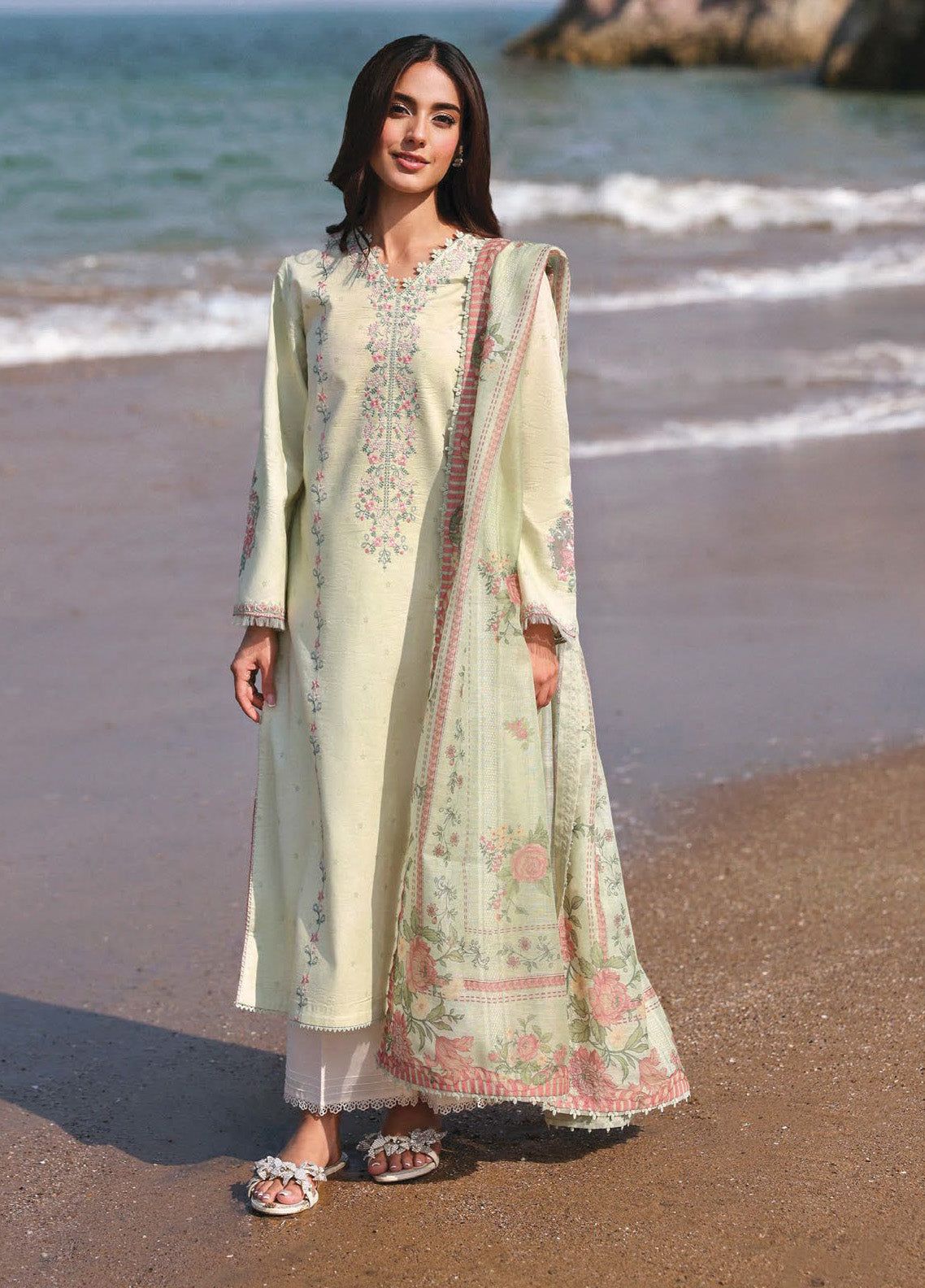 Afsanah By Seran Embroidered Lawn 3 Piece Unstitched Suit SRN25AC1 D-13 FARIHA Afsanah By Seran Embroidered Lawn 3 Piece Unstitched Suit SRN25AC1 D-13 FARIHA