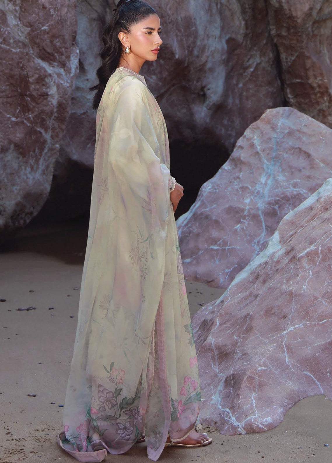 Afsanah By Seran Embroidered Lawn 3 Piece Unstitched Suit SRN25AC1 D-14 AYLIN Afsanah By Seran Embroidered Lawn 3 Piece Unstitched Suit SRN25AC1 D-14 AYLIN